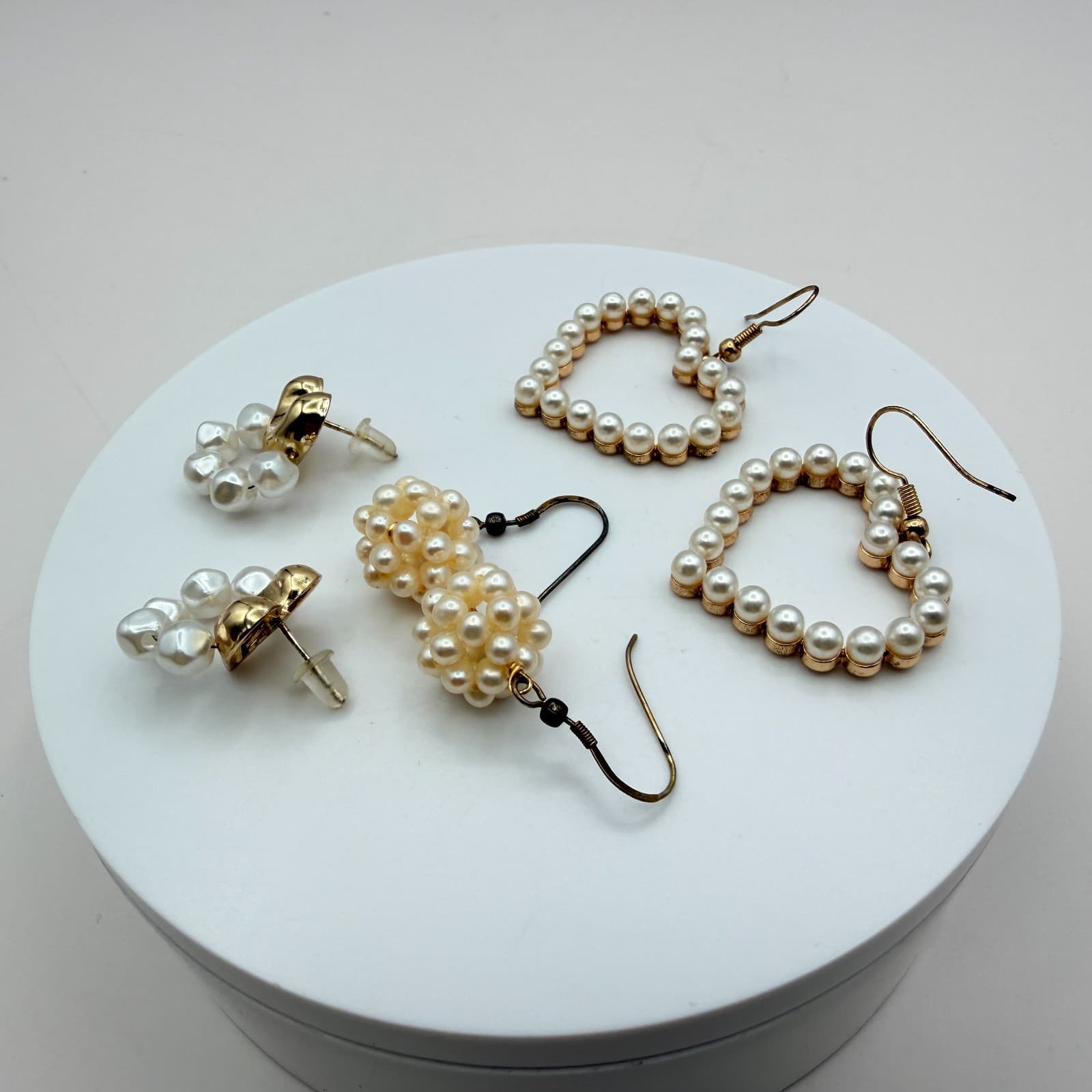 Vintage Y2K Gold Tone Faux Pearl Earring Lot Women's Classic Fashion Jewelry - Thumbnail 5