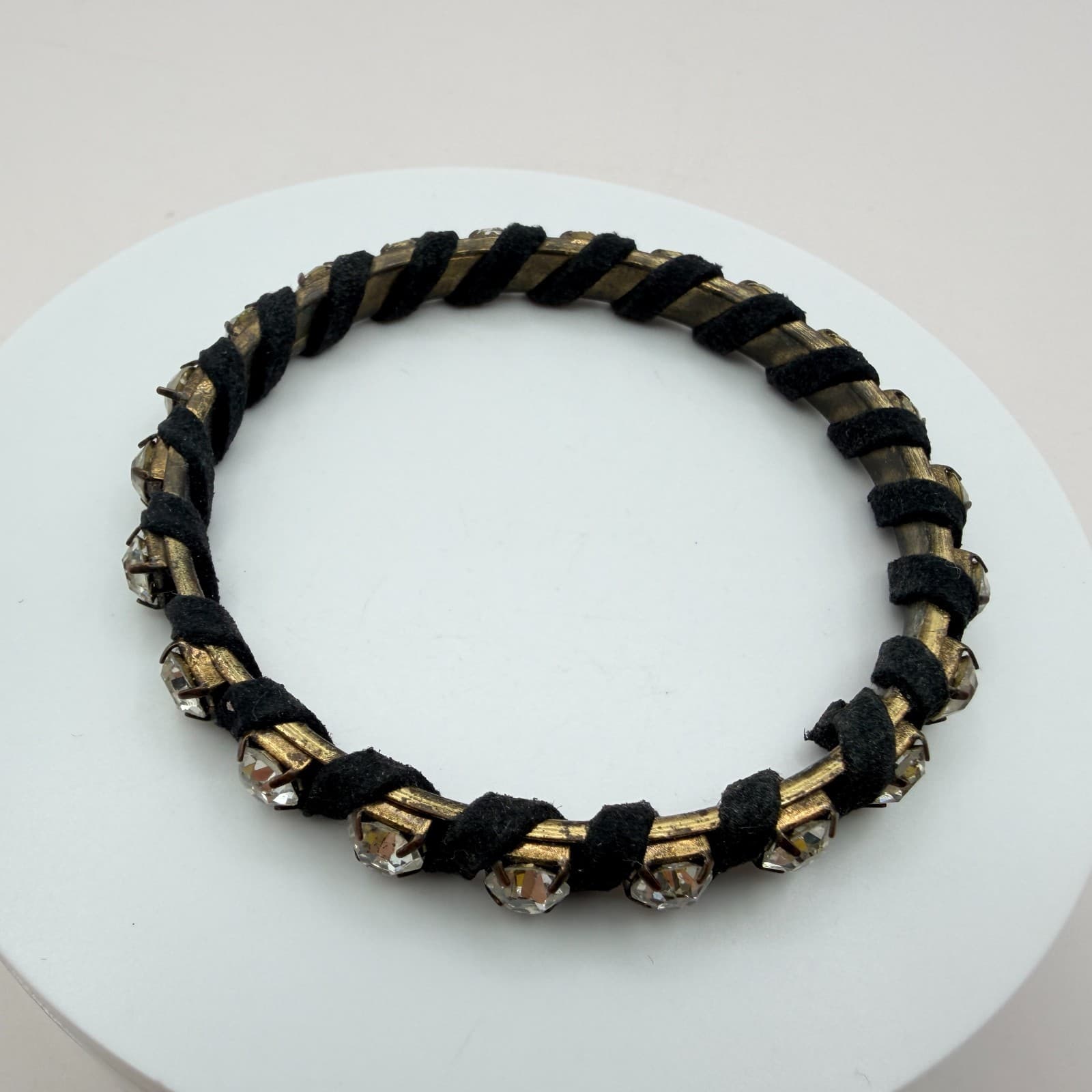 Vintage Y2K Gold Tone Black Suede Rhinestone Bracelet Women's Classic Jewelry - Thumbnail 3