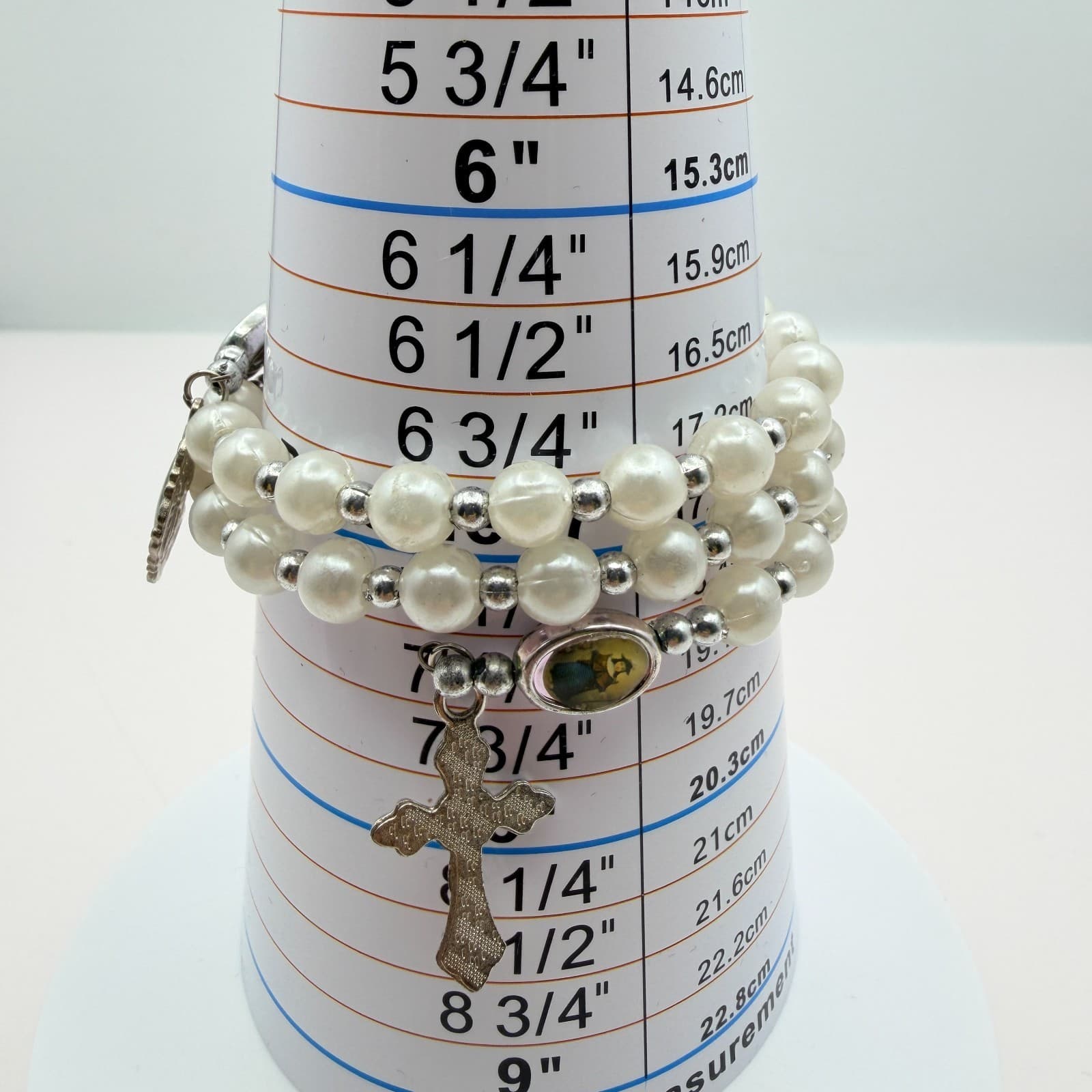 Vintage Y2K Silver Tone Faux Pearl Religious Crucifix Cross Bracelet Jewelry - Thumbnail 10