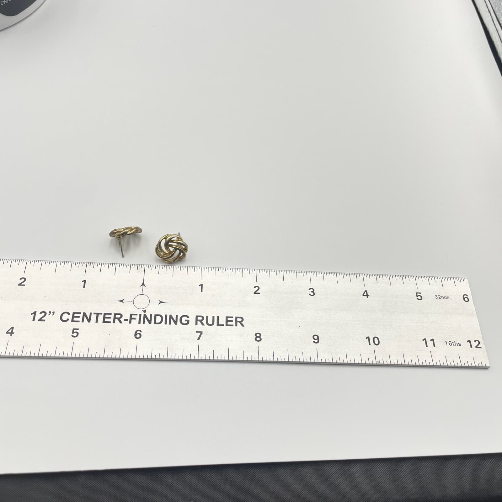 Vintage VTG Gold Tone Knot Stud Earrings Openwork Celtic Love Knot Style Pierced - Thumbnail 3