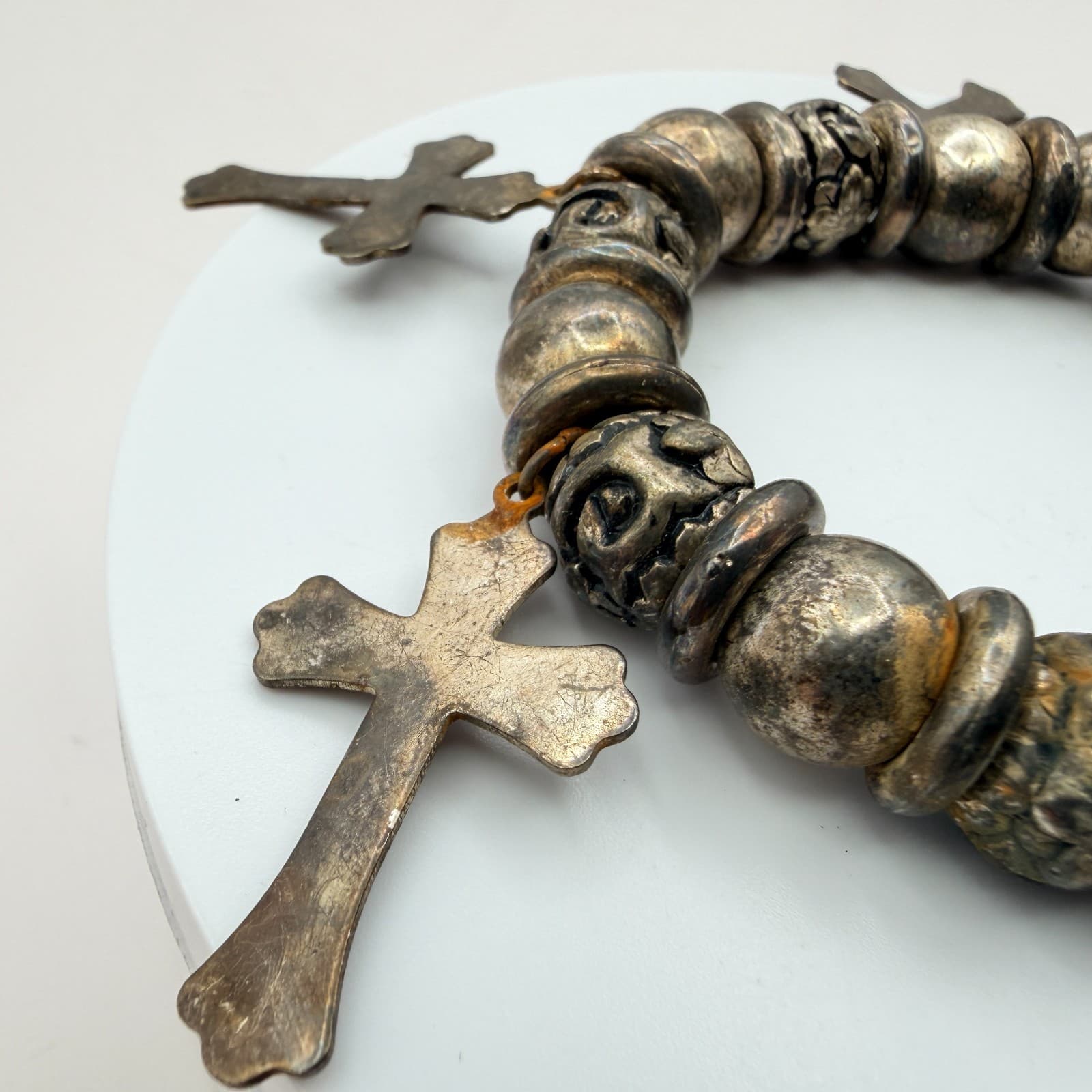 Vintage 80s Gunmeta Cross Charm Beaded Stretch Bracelet Religious Jewelry - Thumbnail 7