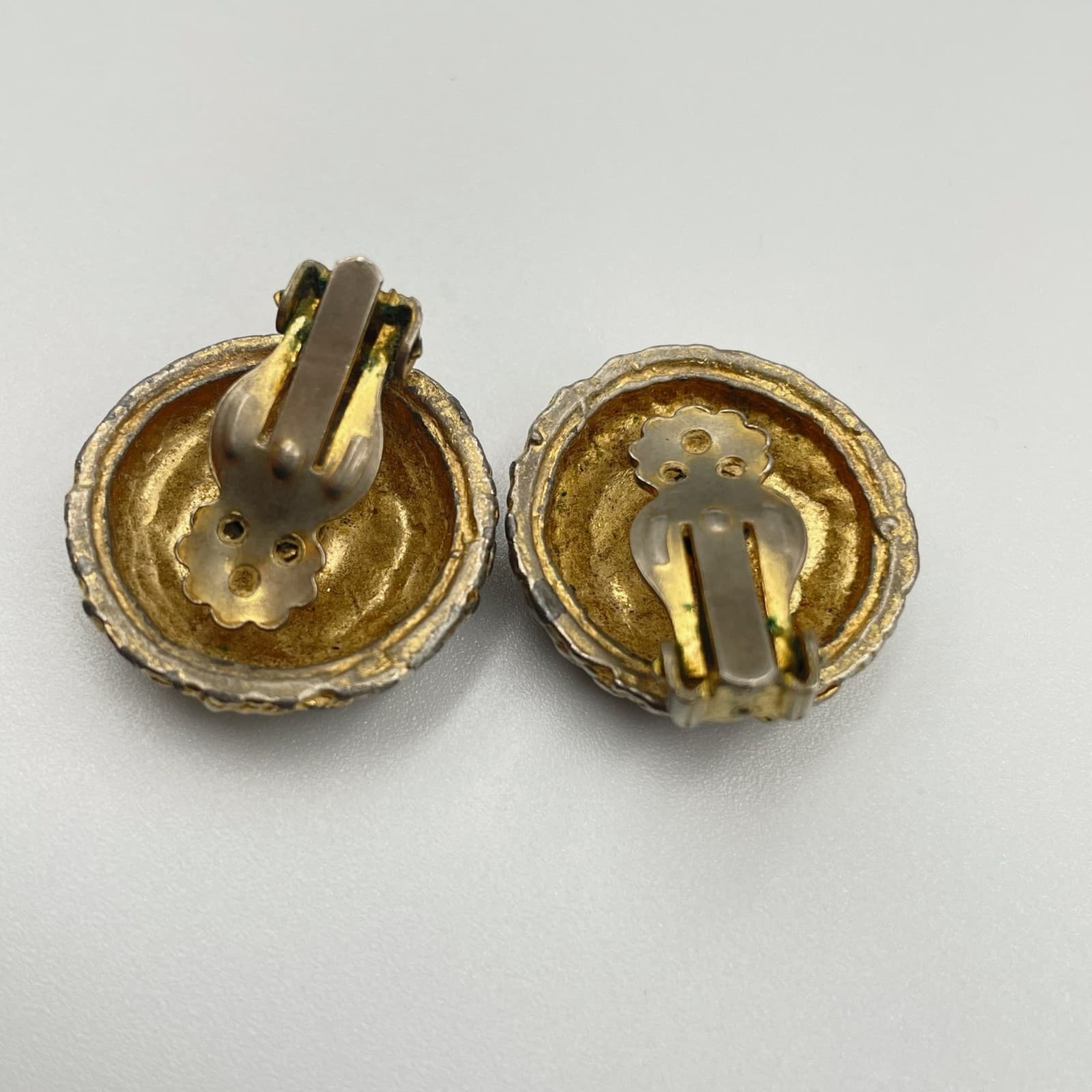 Vintage Gold Silver Tone Dome Clip Earrings Round Textured Swirl Knot Statement - Thumbnail 9