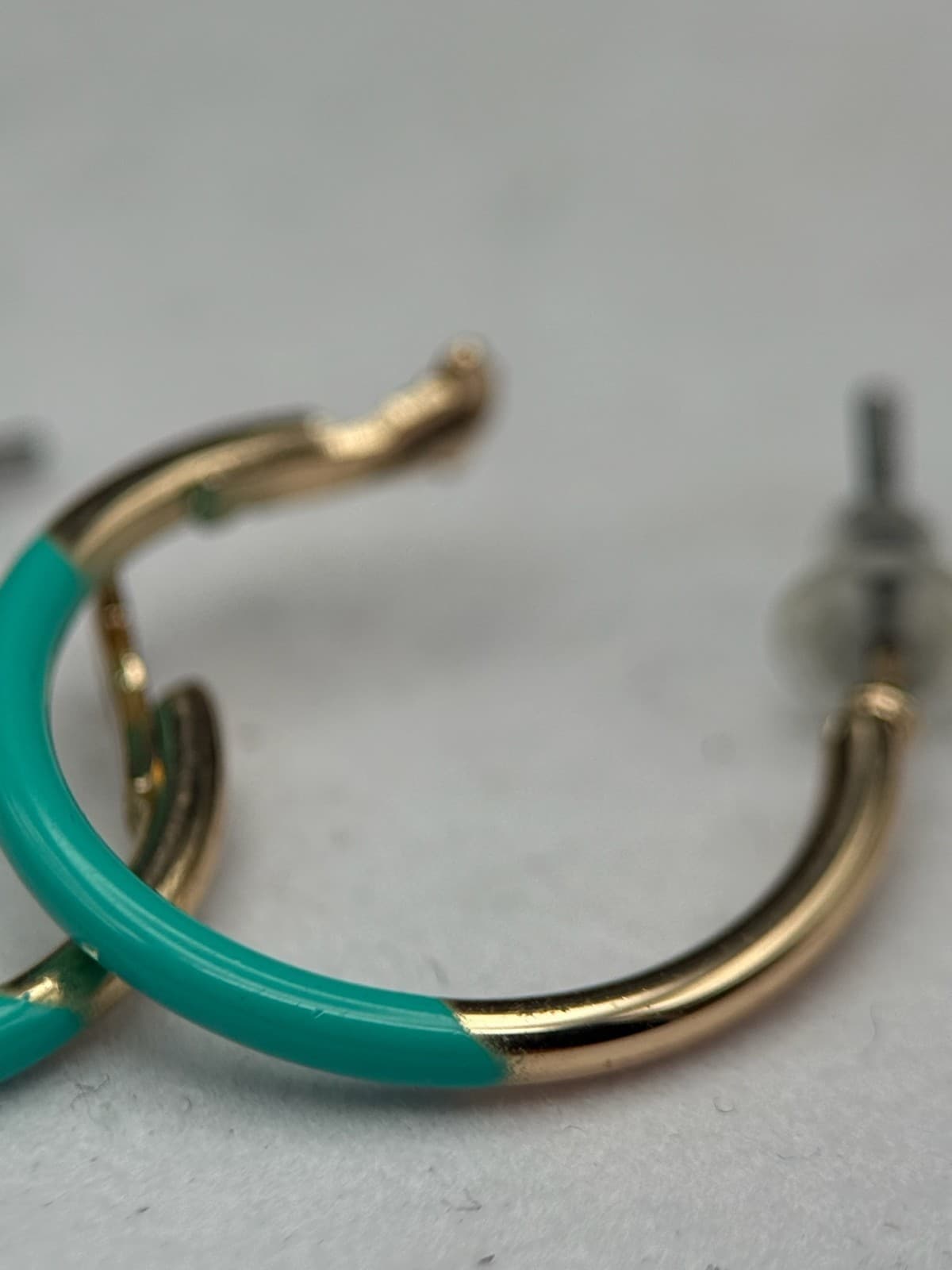 Vintage Teal Gold-Tone Metal Fashion Enamel Clip-On Huggie Hoop Earrings - Thumbnail 6