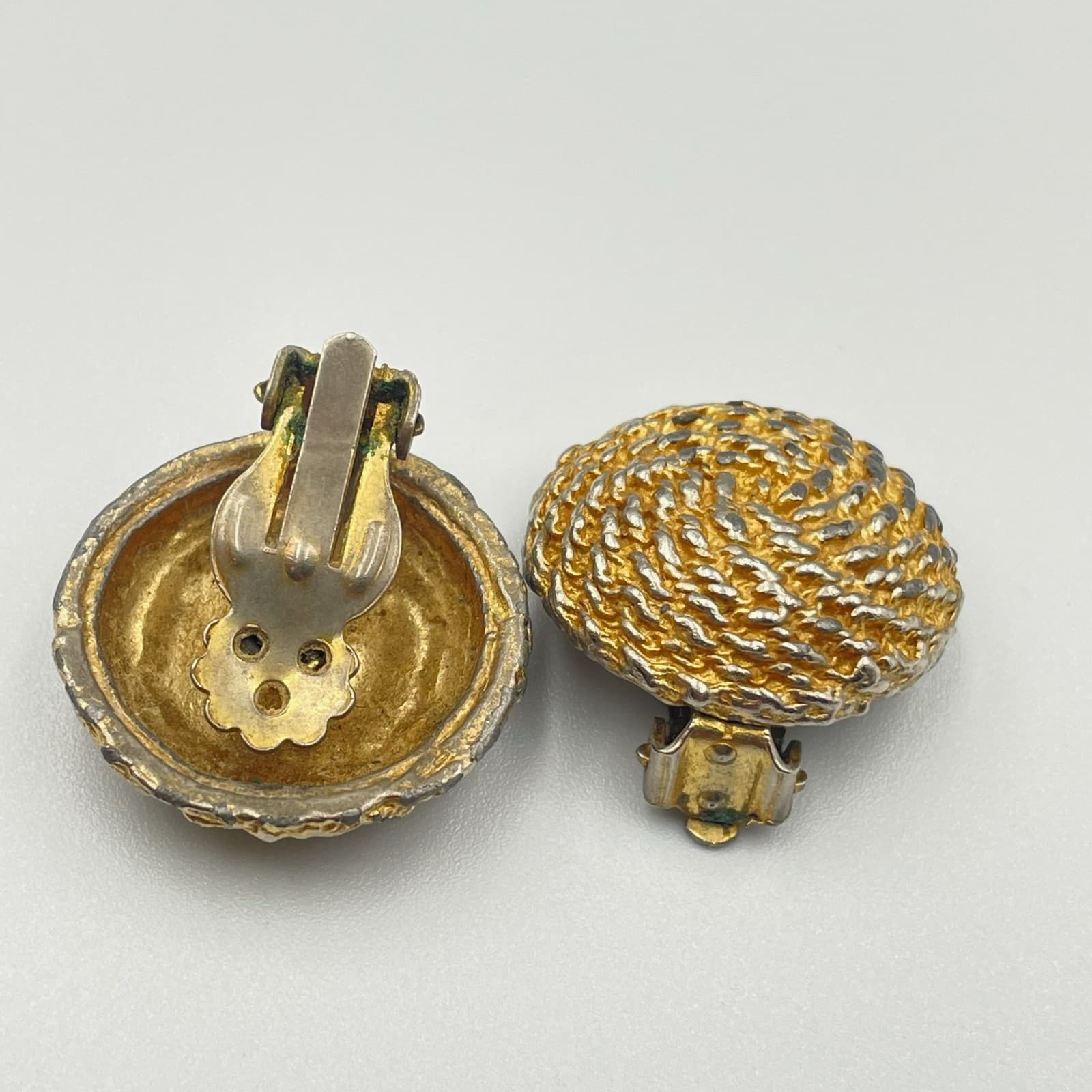 Vintage Gold Silver Tone Dome Clip Earrings Round Textured Swirl Knot Statement - Thumbnail 5