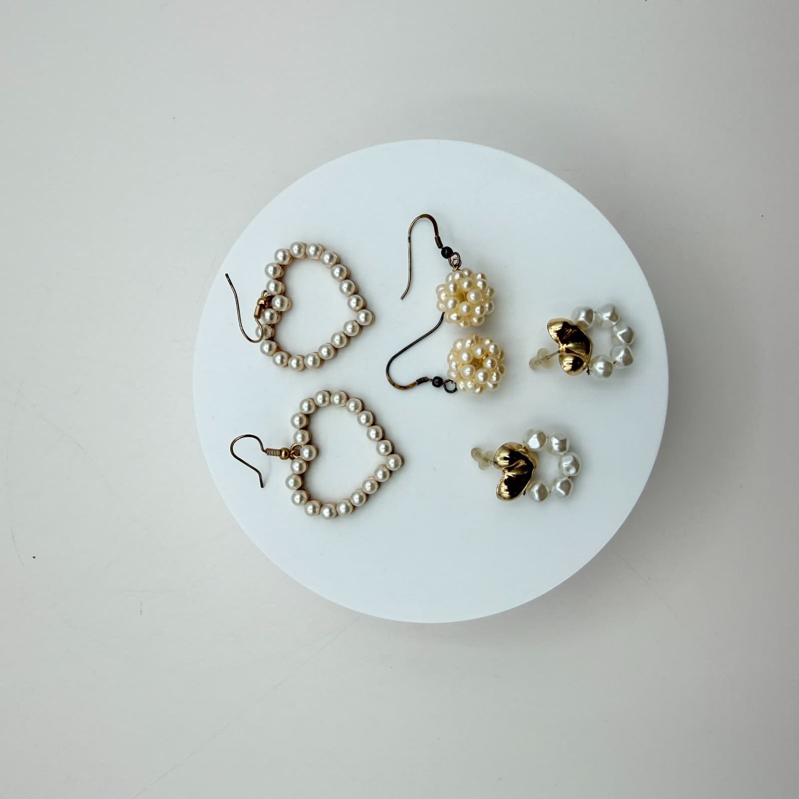 Vintage Y2K Gold Tone Faux Pearl Earring Lot Women's Classic Fashion Jewelry - Thumbnail 10