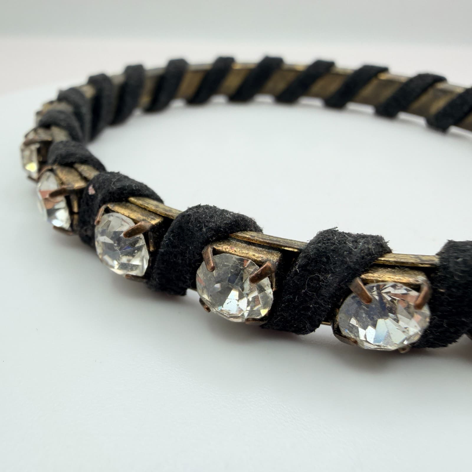 Vintage Y2K Gold Tone Black Suede Rhinestone Bracelet Women's Classic Jewelry - Thumbnail 5