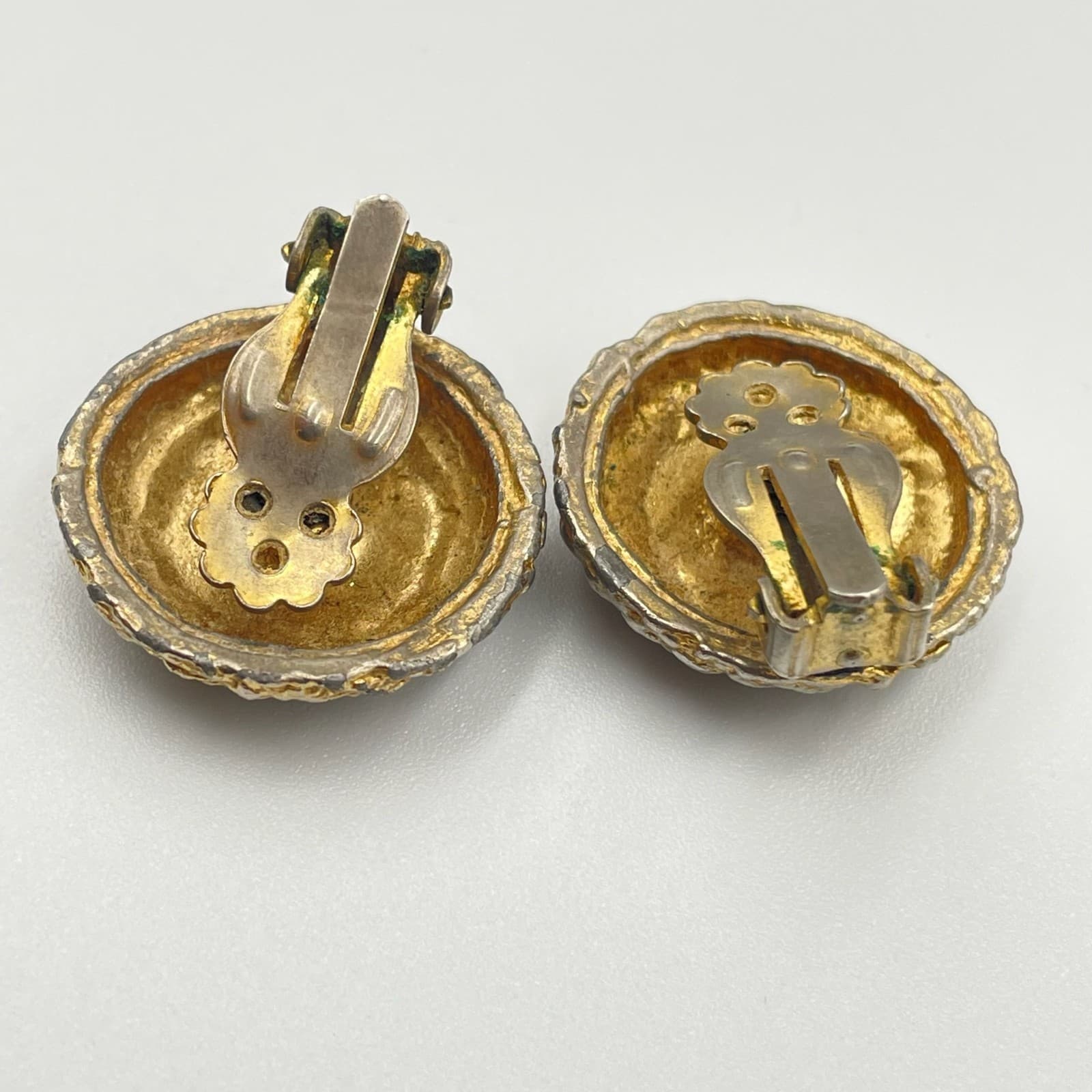 Vintage Gold Silver Tone Dome Clip Earrings Round Textured Swirl Knot Statement - Thumbnail 8