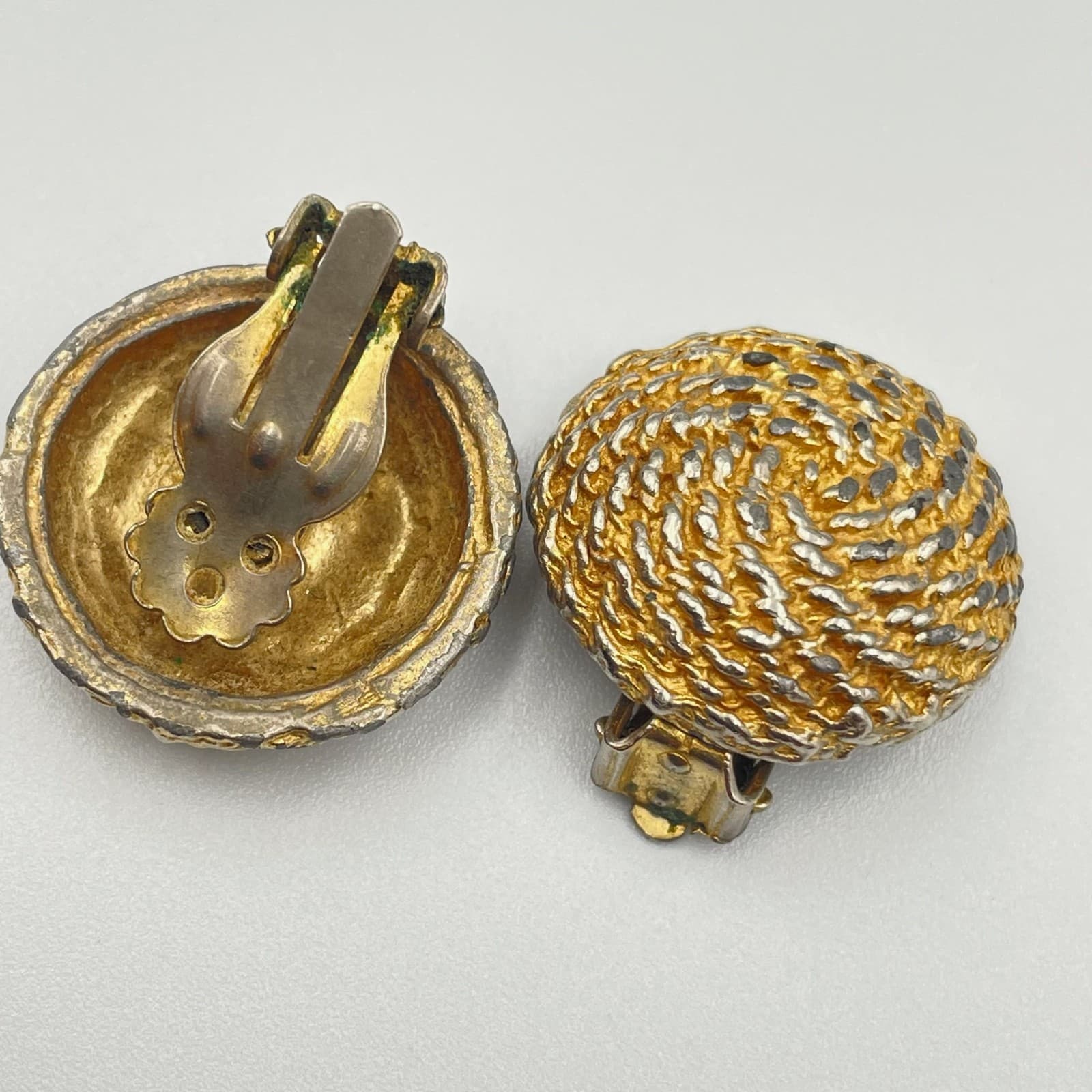 Vintage Gold Silver Tone Dome Clip Earrings Round Textured Swirl Knot Statement - Thumbnail 6