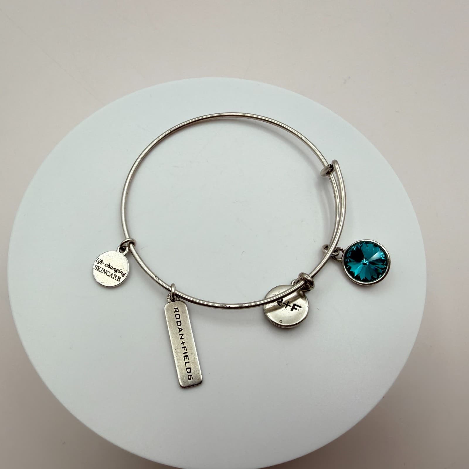 Vintage 90s Rodan + Fields Silver Tone Bangle Bracelet Women's Classic Jewelry - Thumbnail 3