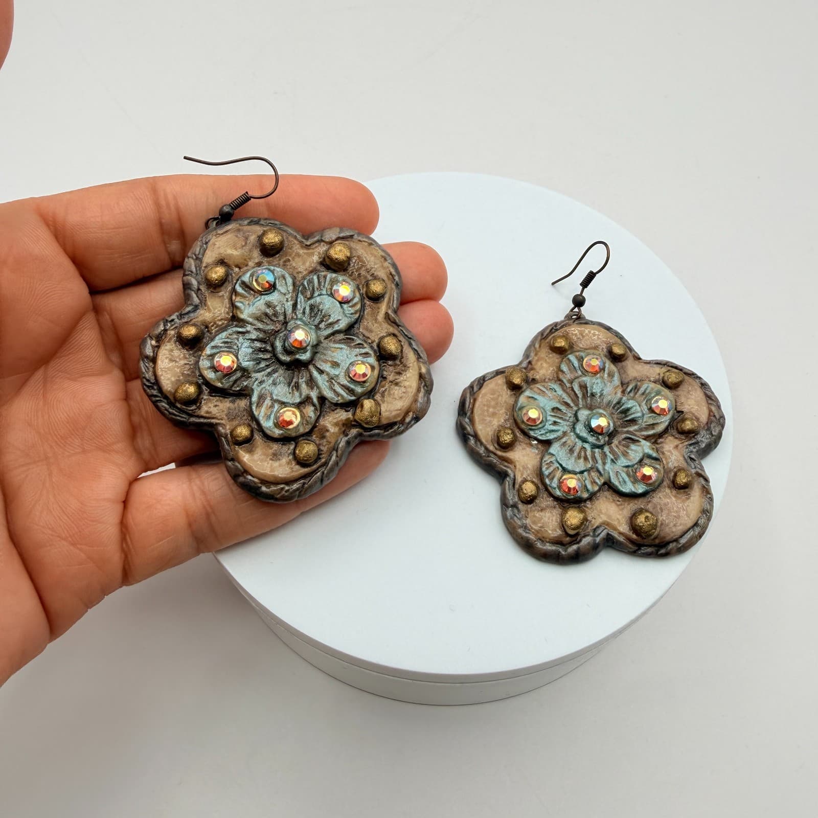 Vintage 90s Flower Drop Earrings Glass Rhinestone Women's Classic Jewelry - Thumbnail 9