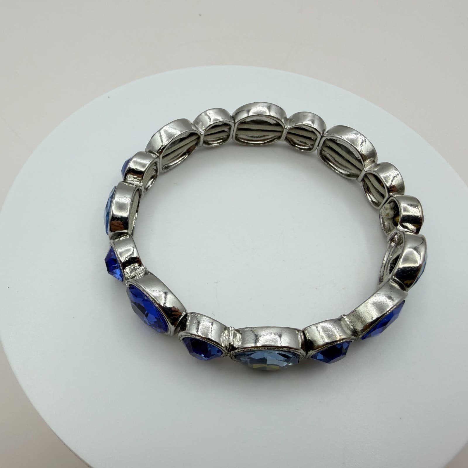 Vintage Y2K Blue Oval Glass Stretch Bangle Bracelet Silver Tone Glam Jewelry - Thumbnail 4