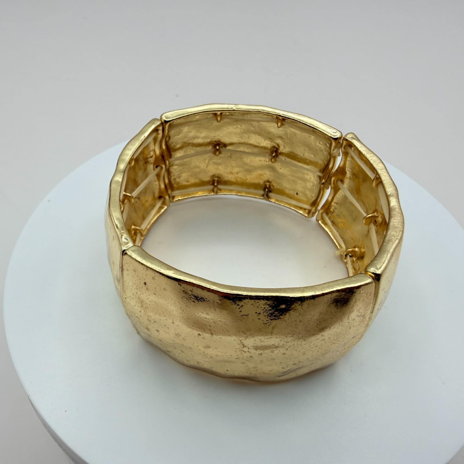 Vintage 80s Hammered Gold Tone Chunky Wide Stretch Cuff Bracelet Jewelry - Thumbnail 3
