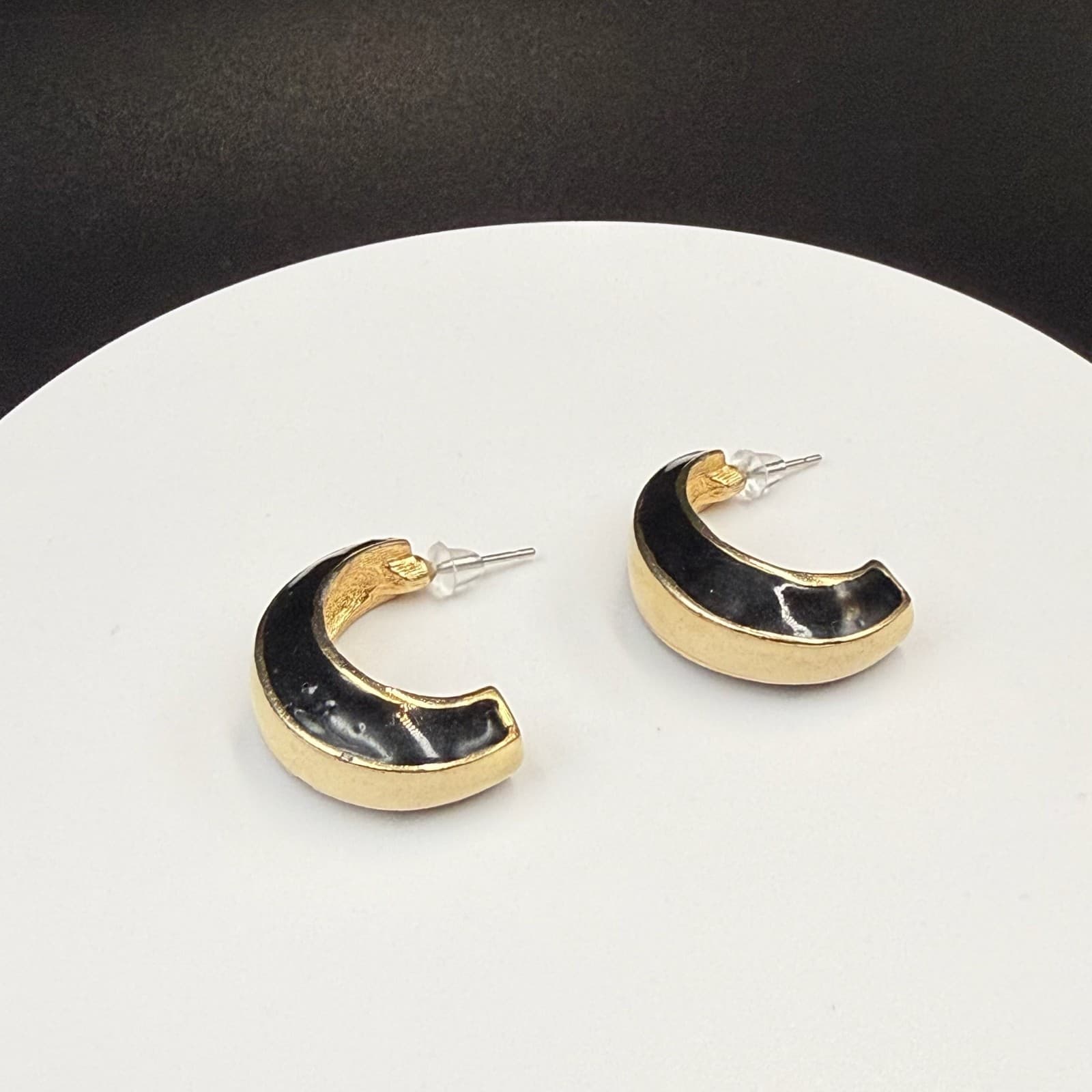 Vintage Black Enamel & Gold-Tone Post Back Chunky C-Hoop Earrings For Womens - Thumbnail 2