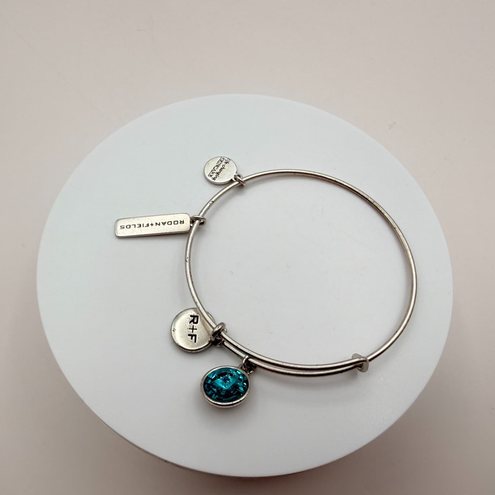 Vintage 90s Rodan + Fields Silver Tone Bangle Bracelet Women's Classic Jewelry - Thumbnail 7