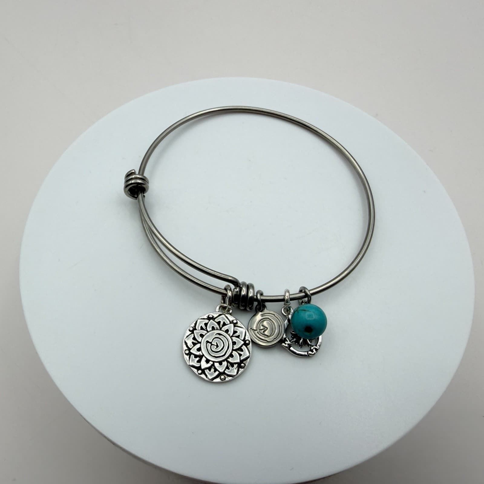 Vintage 90s Silver Tone Adjustable Charm Bracelet Turquoise Classic Jewelry - Thumbnail 3