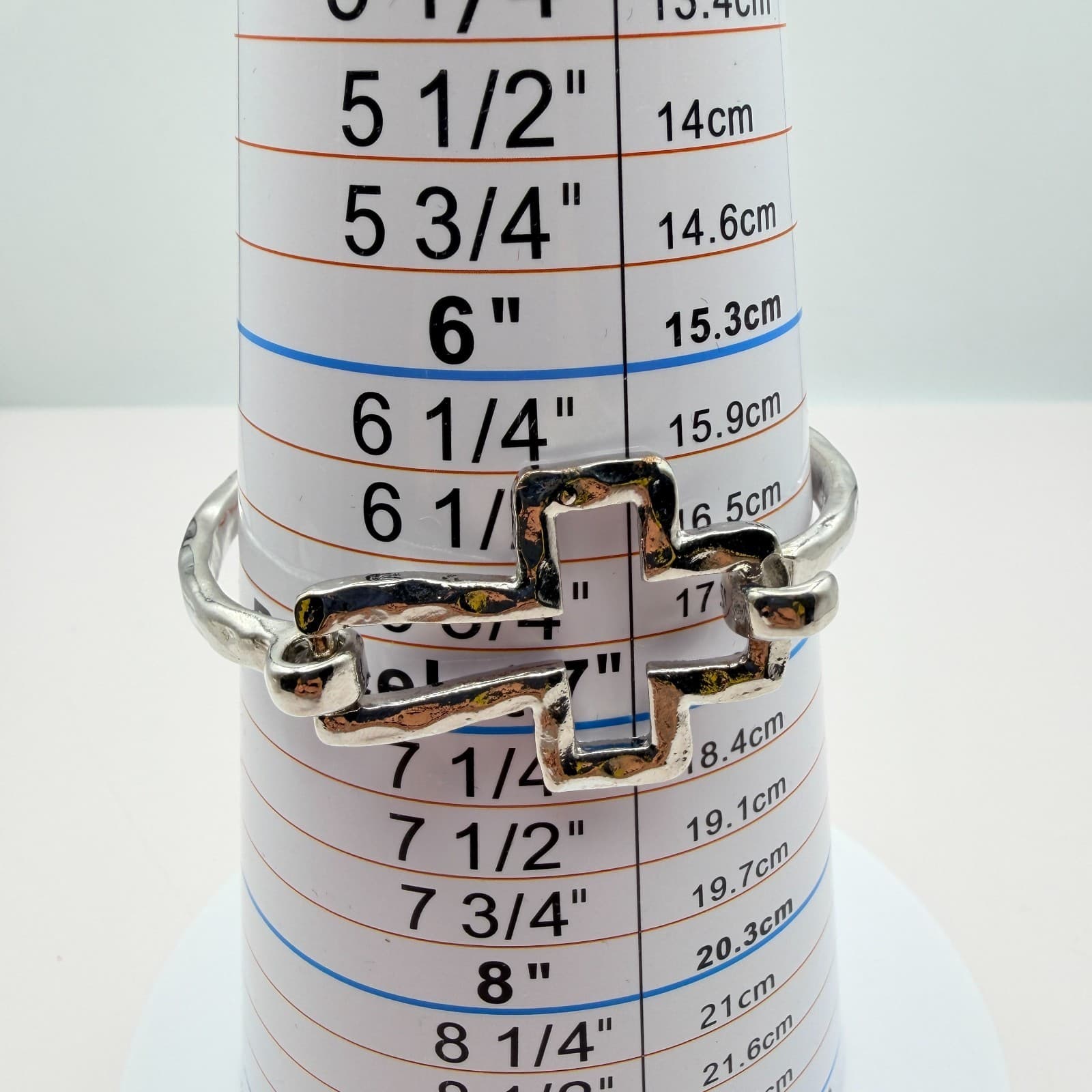 Vintage Y2K Silver Tone Hammered Cross Cuff Bangle Bracelet Religious Jewelry - Thumbnail 10