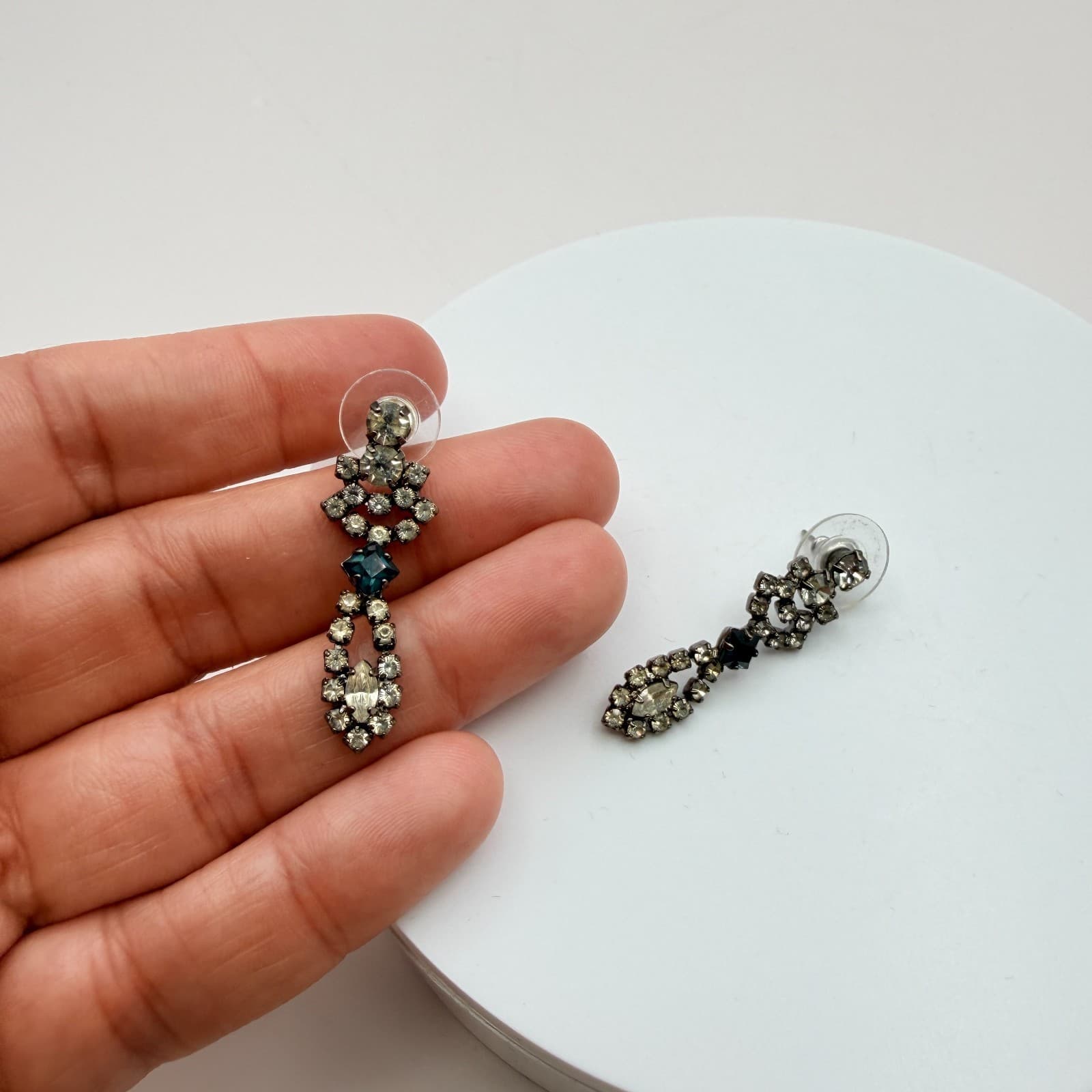 Vintage 80s Revival Chandelier Dangle Earrings Smokey Rhinestone Classic Jewelry - Thumbnail 9