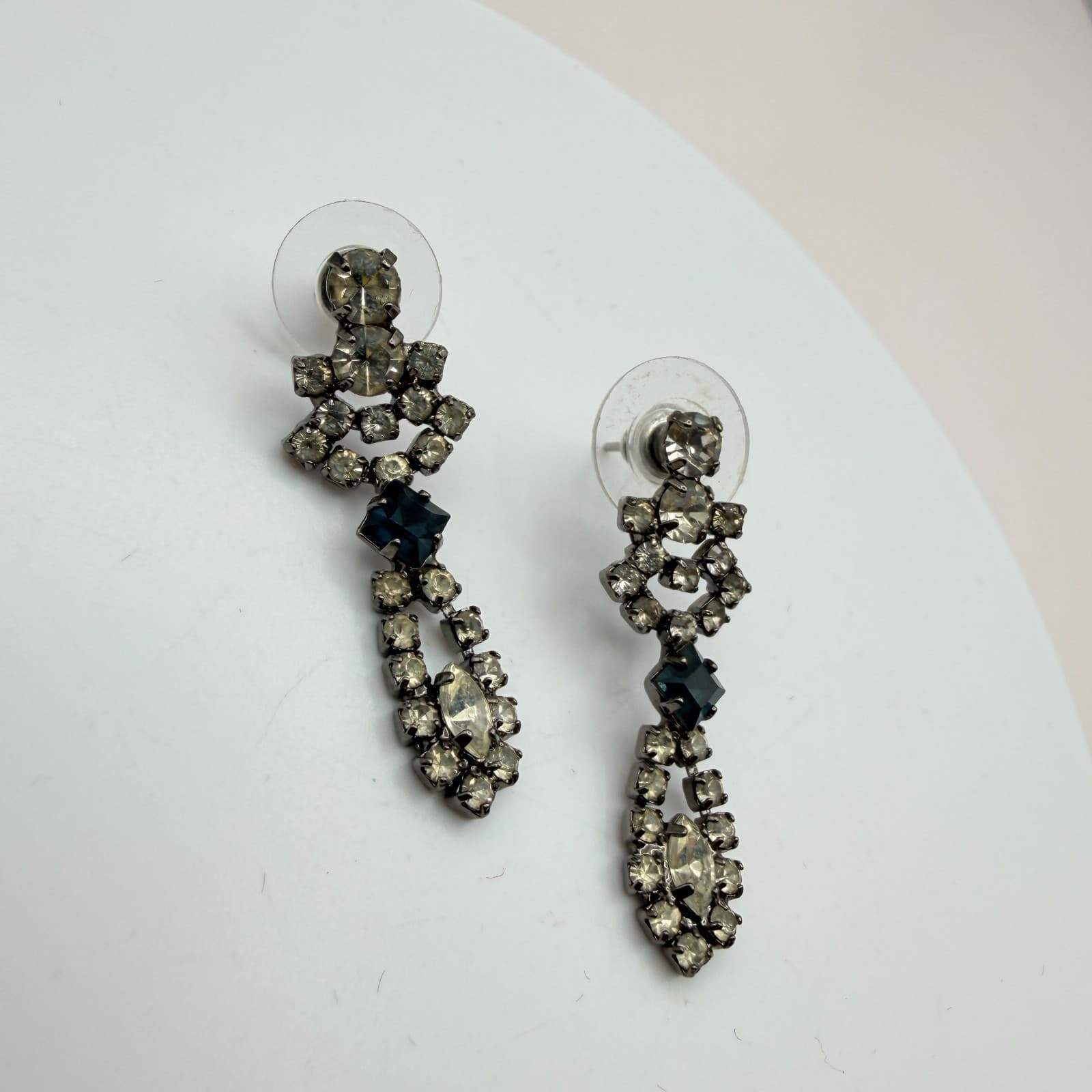 Vintage 80s Revival Chandelier Dangle Earrings Smokey Rhinestone Classic Jewelry - Thumbnail 5