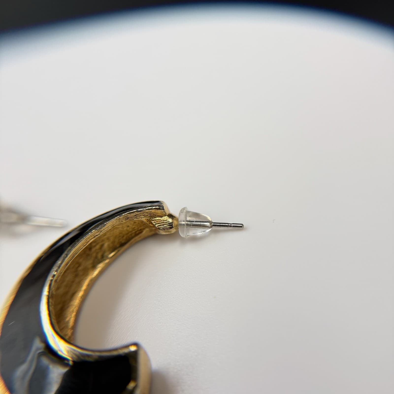 Vintage Black Enamel & Gold-Tone Post Back Chunky C-Hoop Earrings For Womens - Thumbnail 13