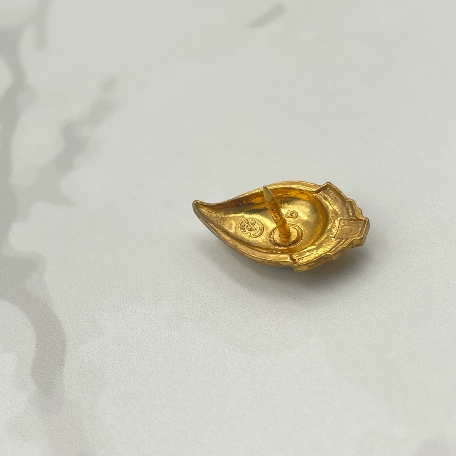 Vintage VTG Cross 12 Gallon Blood Donor Lapel Pin Gold Enamel Brooch Award - Thumbnail 10