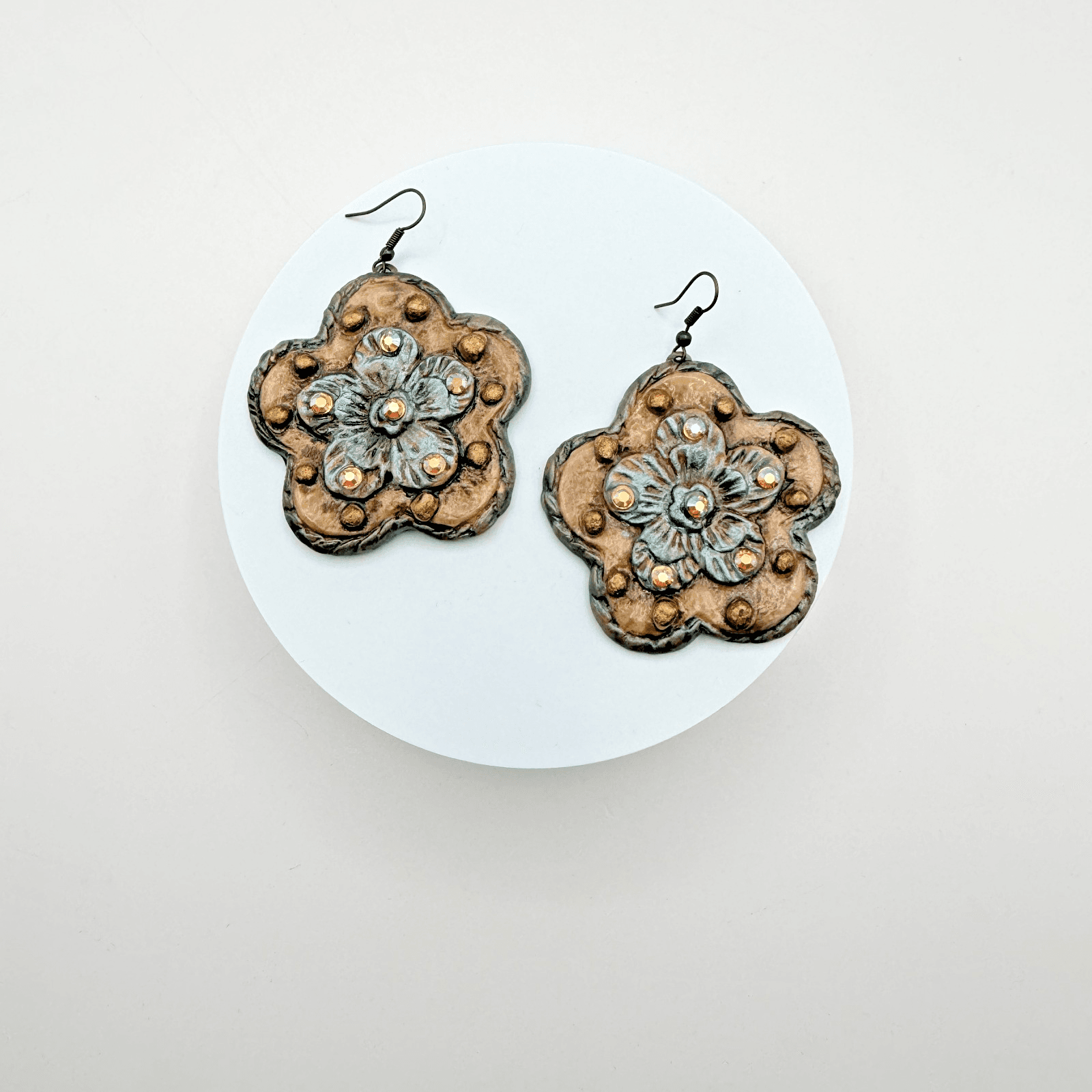 Vintage 90s Flower Drop Earrings Glass Rhinestone Women's Classic Jewelry - Image 1