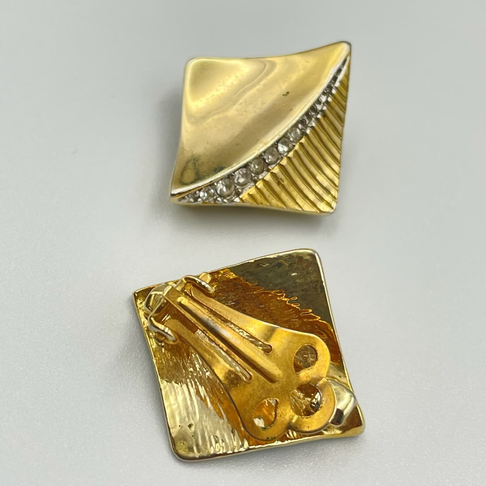 Vintage Gold Tone Square Clip On Earrings Pave Rhinestone Modernist Statement - Thumbnail 8