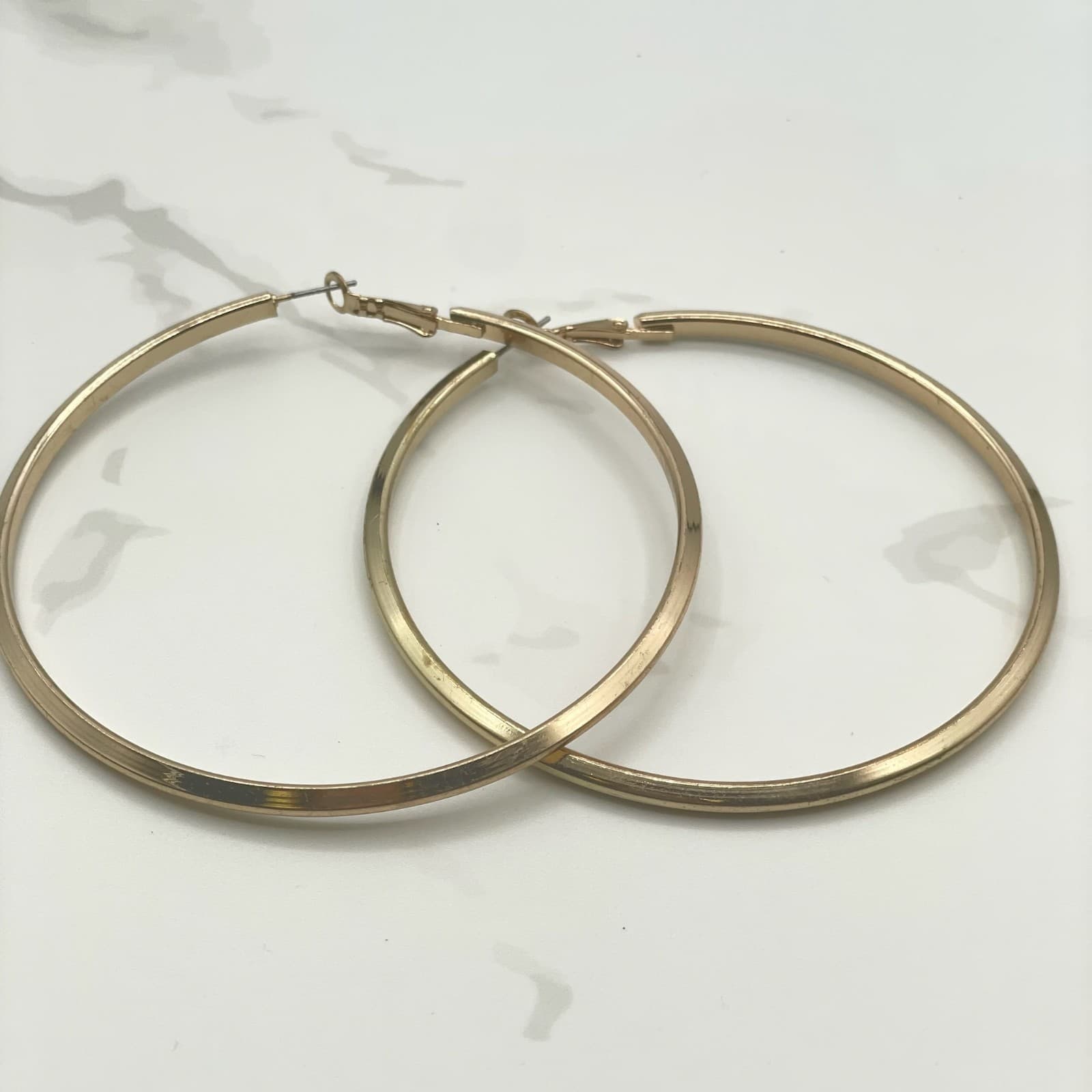 Vintage VTG Gold Tone Hoop Earrings Large 3" Oversized Thin Tube Round Circle - Thumbnail 8