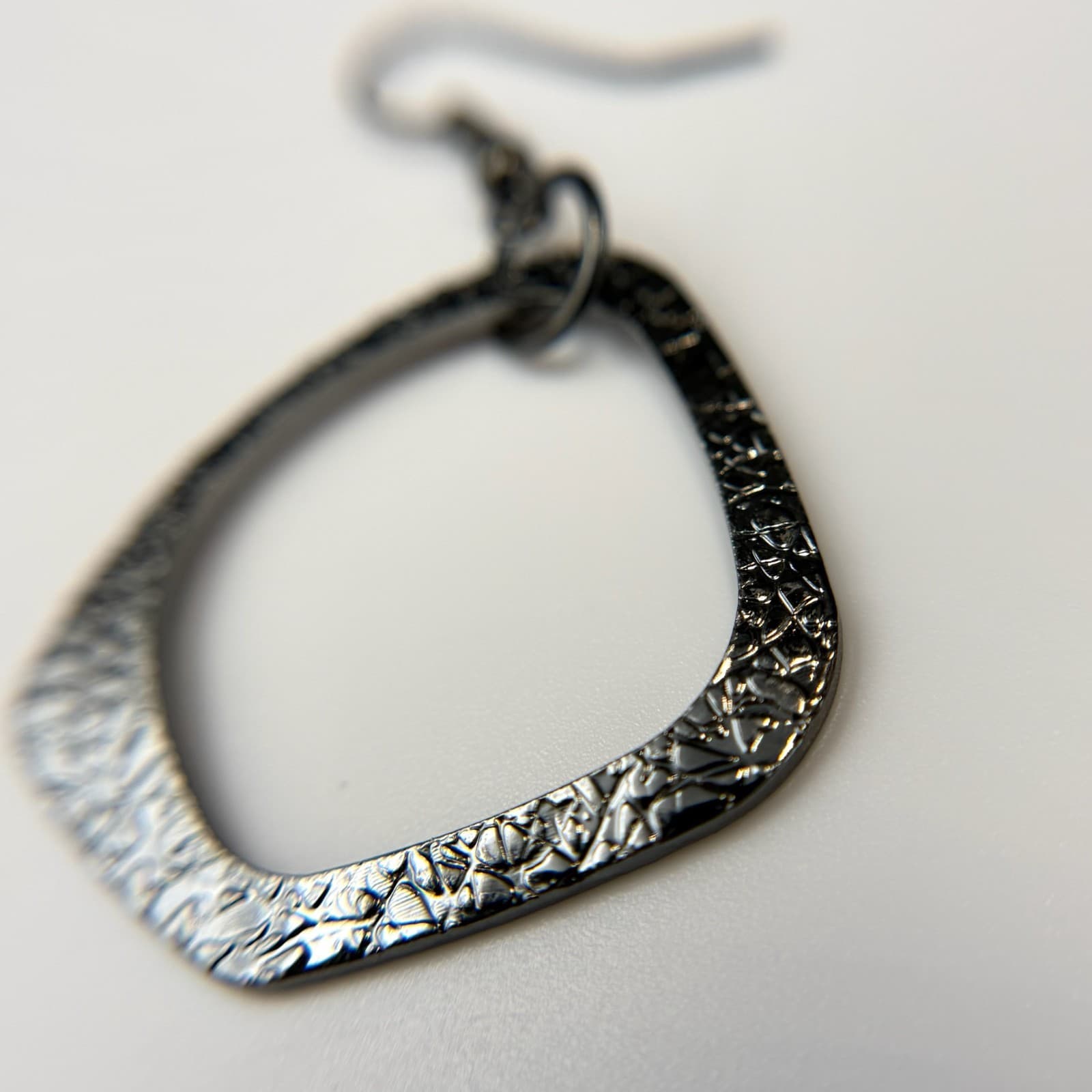 Vintage Silver-Toned Textured Finish Rhombus-Shaped Fashion Dangle Hook Earrings - Thumbnail 10