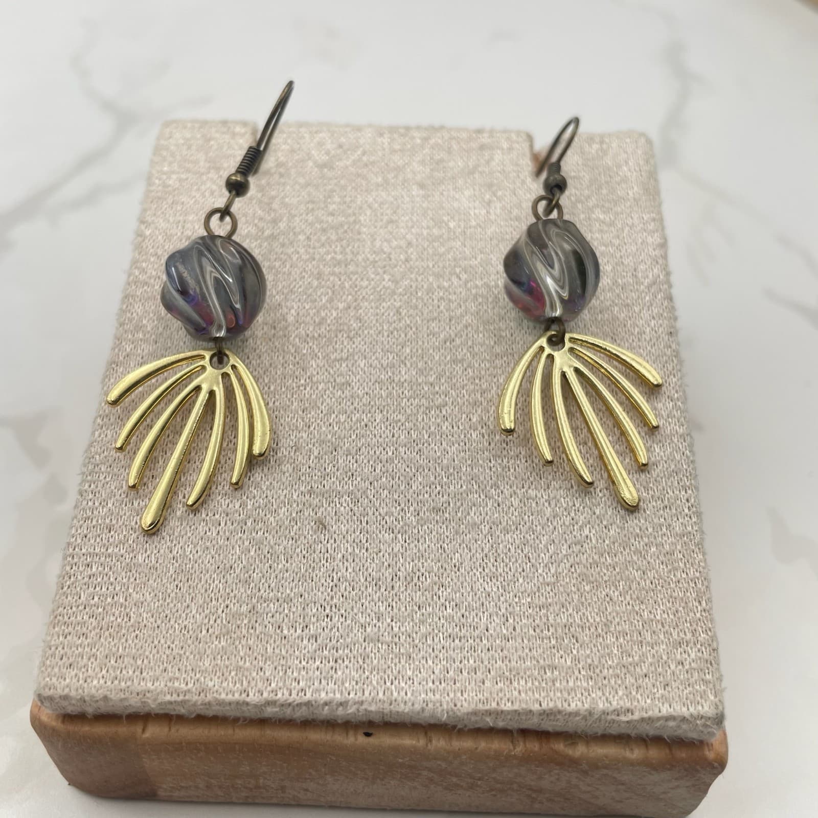 Vintage VTG Silver Tone Filigree Flower Brooch Pin Faux Pearl Center Small - Thumbnail 2