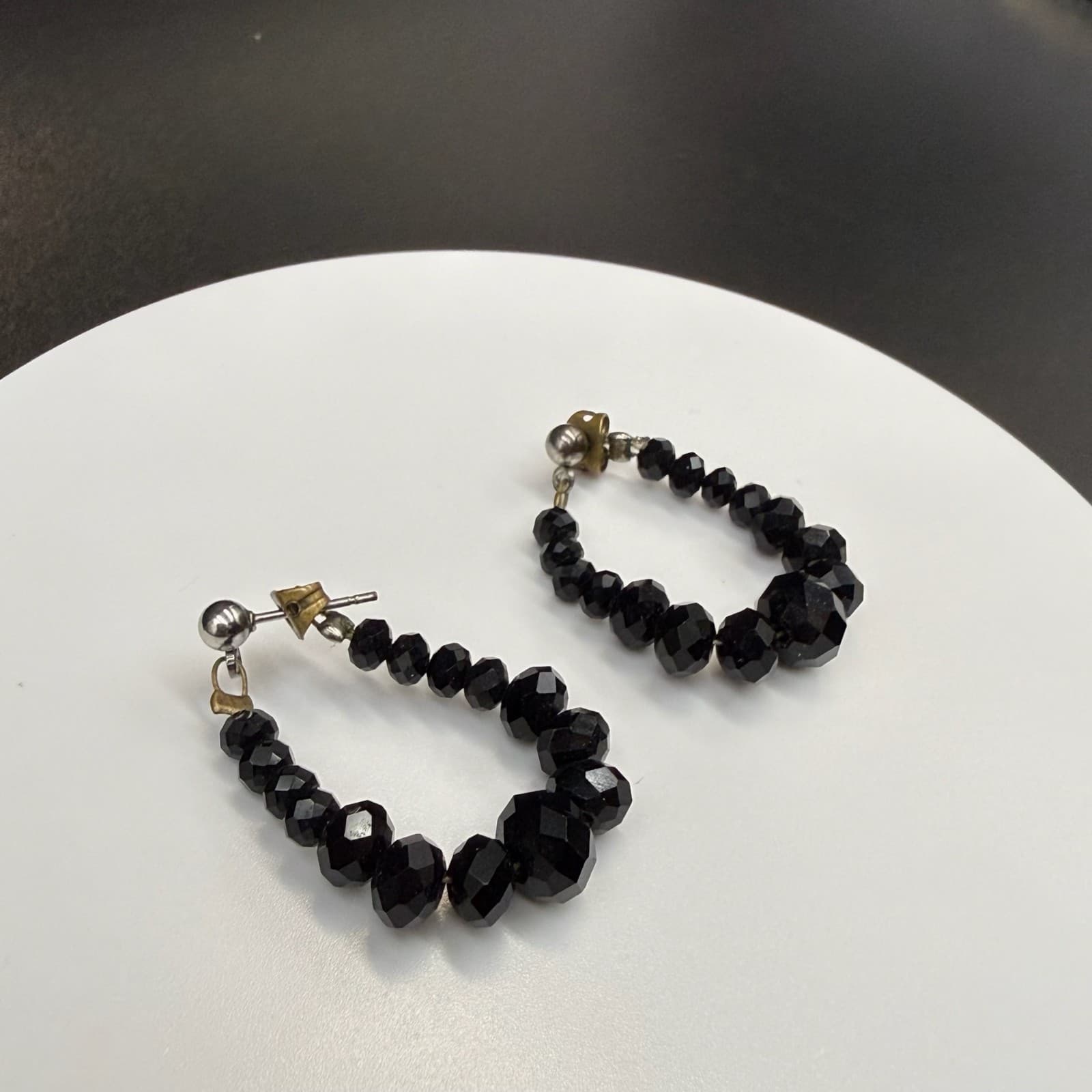 Vintage Black Faceted Glass Clip-On Fashion Classic Beaded Spinel Hoops Earrings - Thumbnail 8