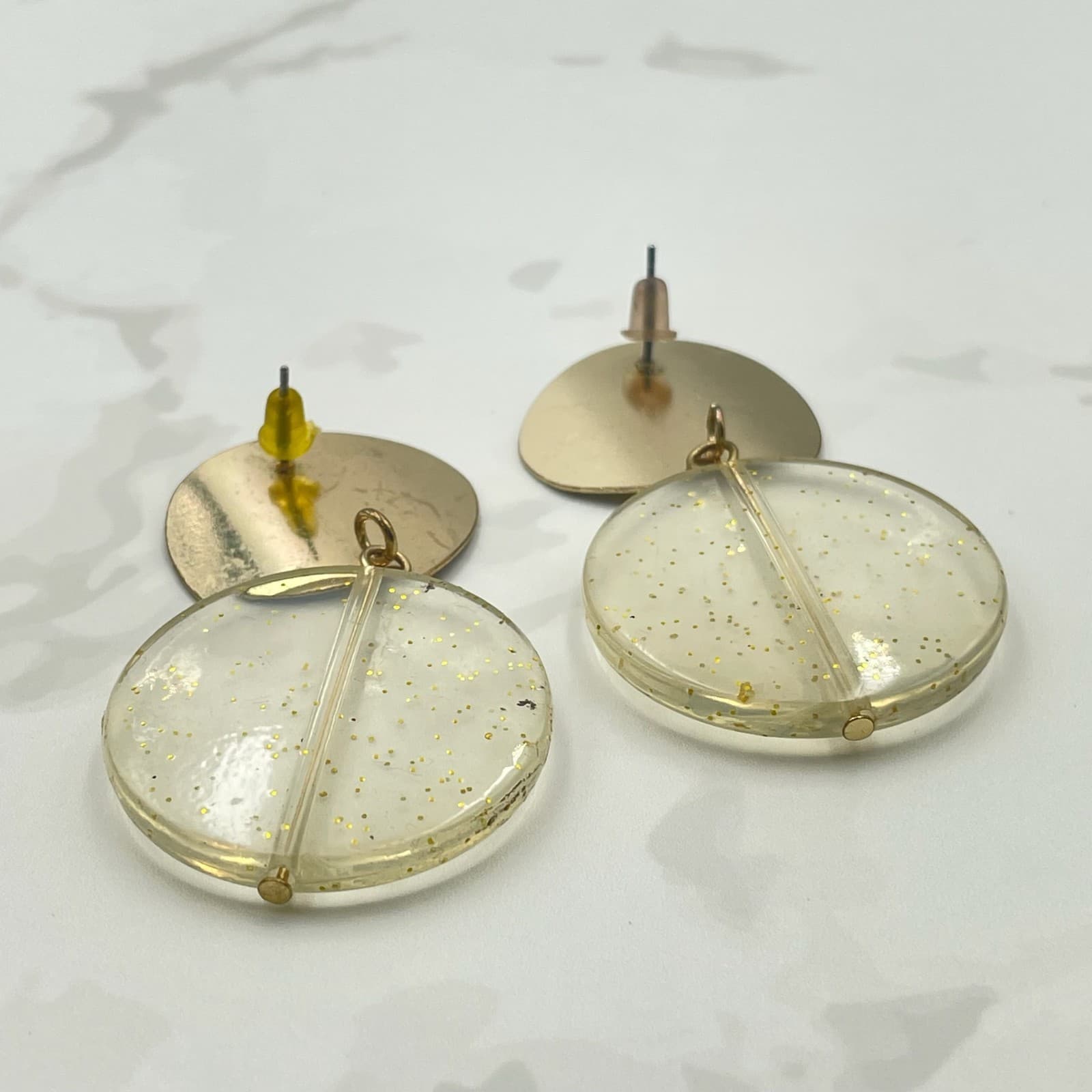 Vintage VTG Lucite Earrings Gold Tone Disc Drop Clear Glitter Acrylic Large - Thumbnail 8