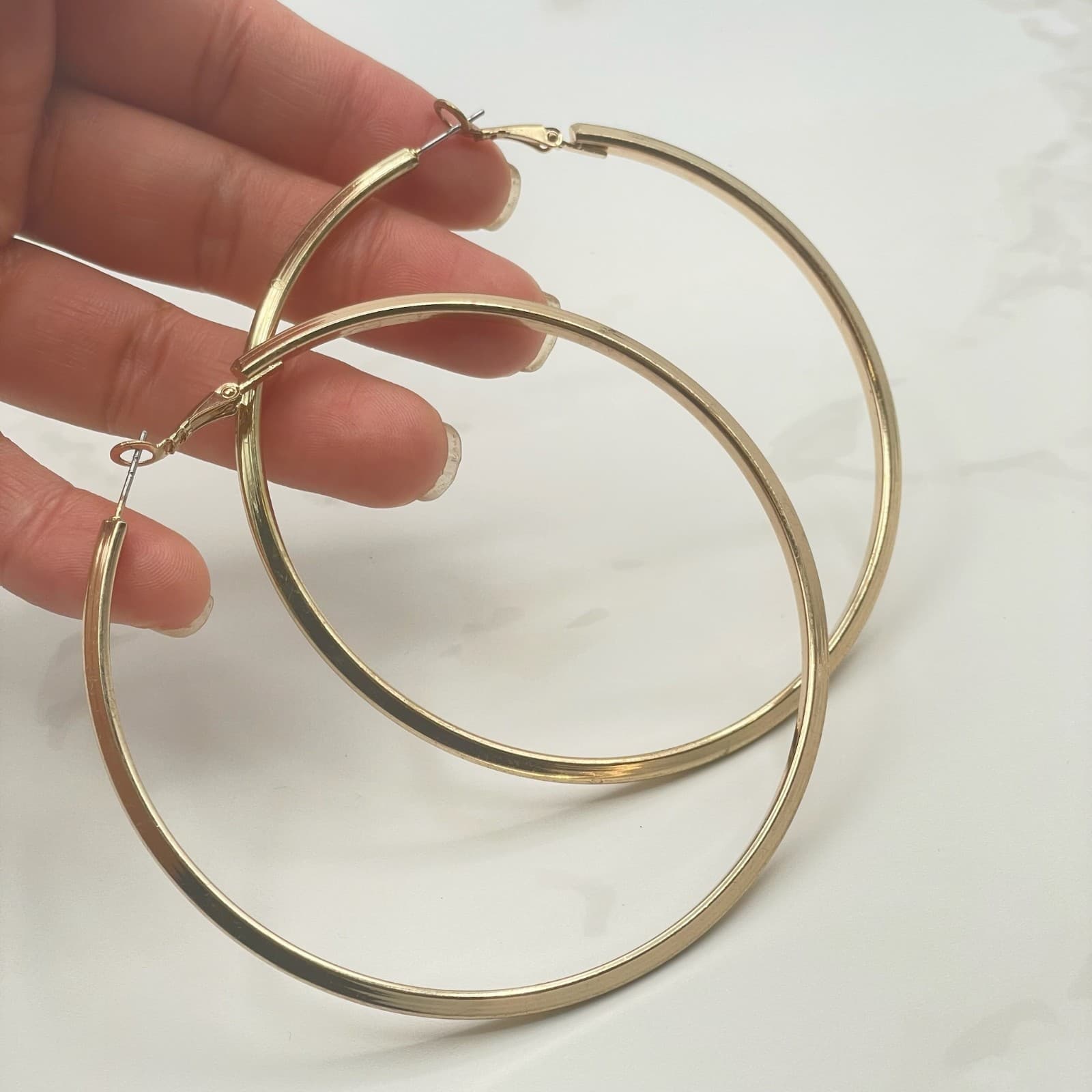 Vintage VTG Gold Tone Hoop Earrings Large 3" Oversized Thin Tube Round Circle - Thumbnail 9