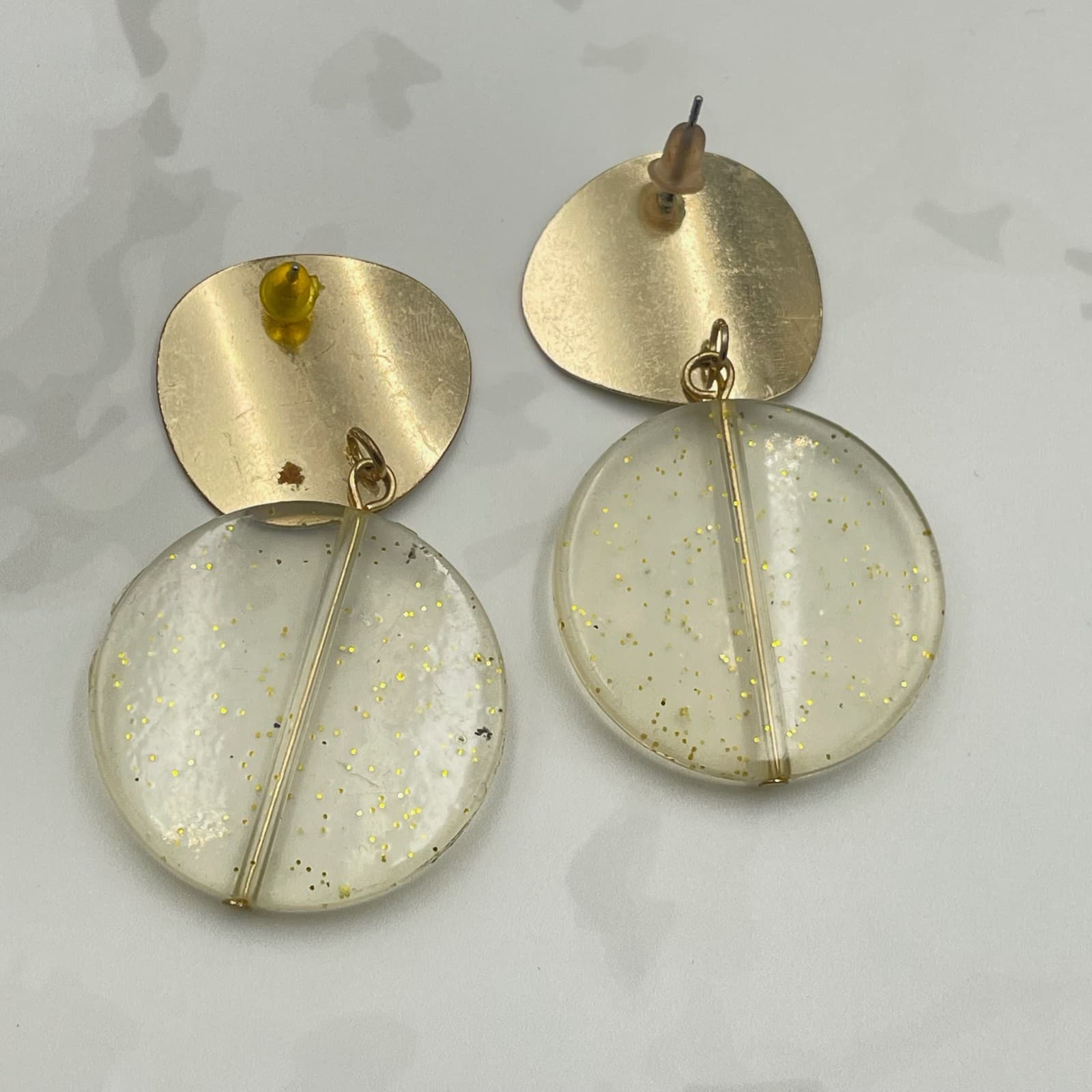 Vintage VTG Lucite Earrings Gold Tone Disc Drop Clear Glitter Acrylic Large - Thumbnail 7