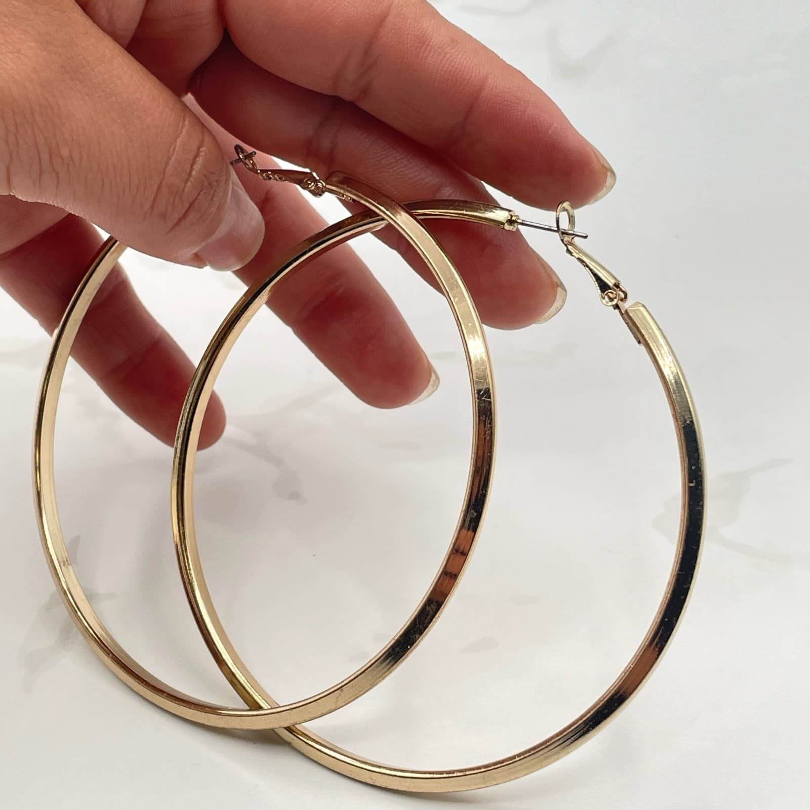 Vintage VTG Gold Tone Hoop Earrings Large 3" Oversized Thin Tube Round Circle - Thumbnail 10