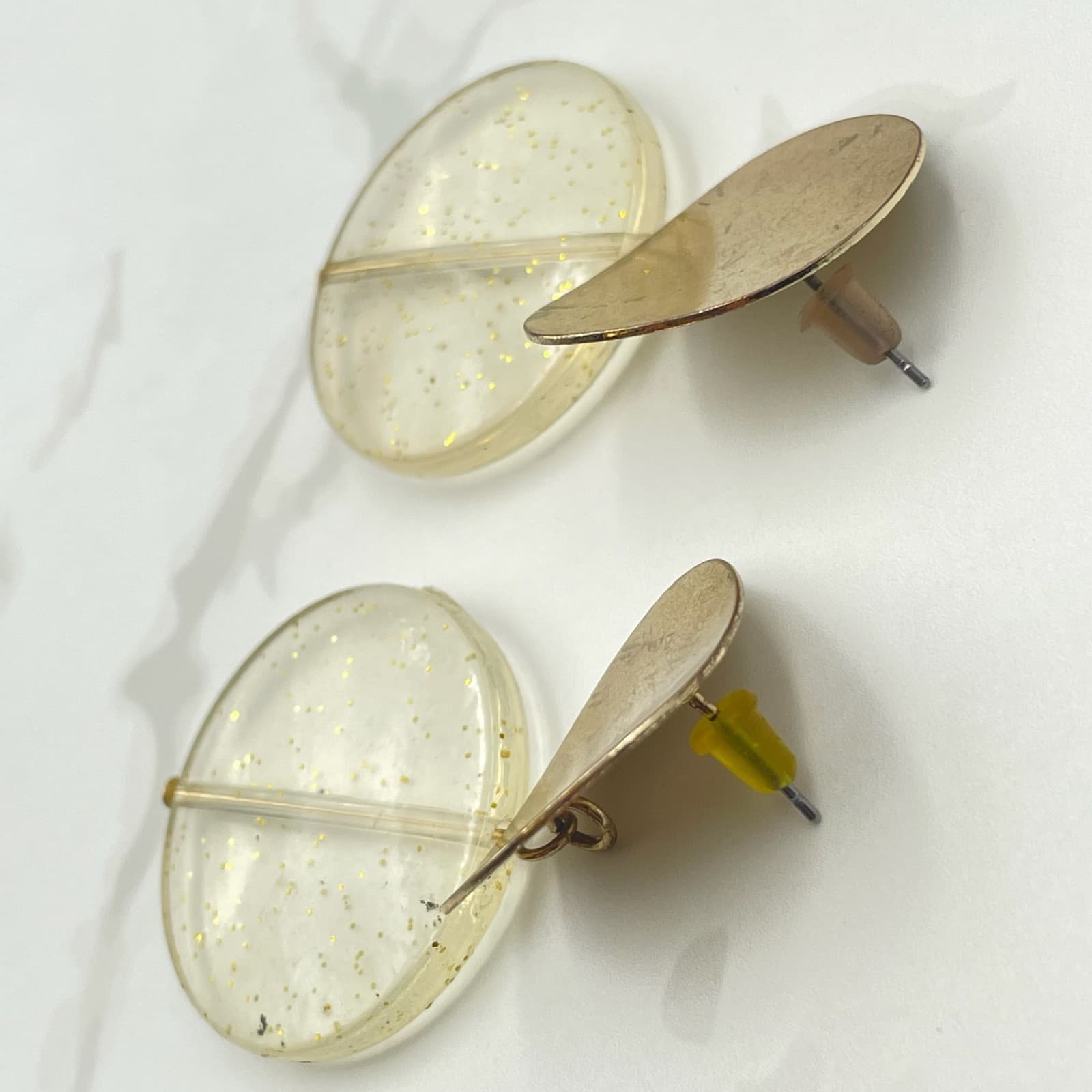 Vintage VTG Lucite Earrings Gold Tone Disc Drop Clear Glitter Acrylic Large - Thumbnail 6