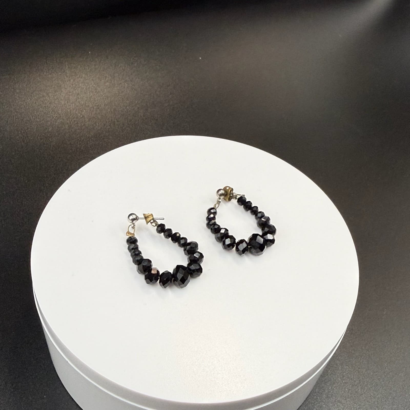 Vintage Black Faceted Glass Clip-On Fashion Classic Beaded Spinel Hoops Earrings - Thumbnail 6