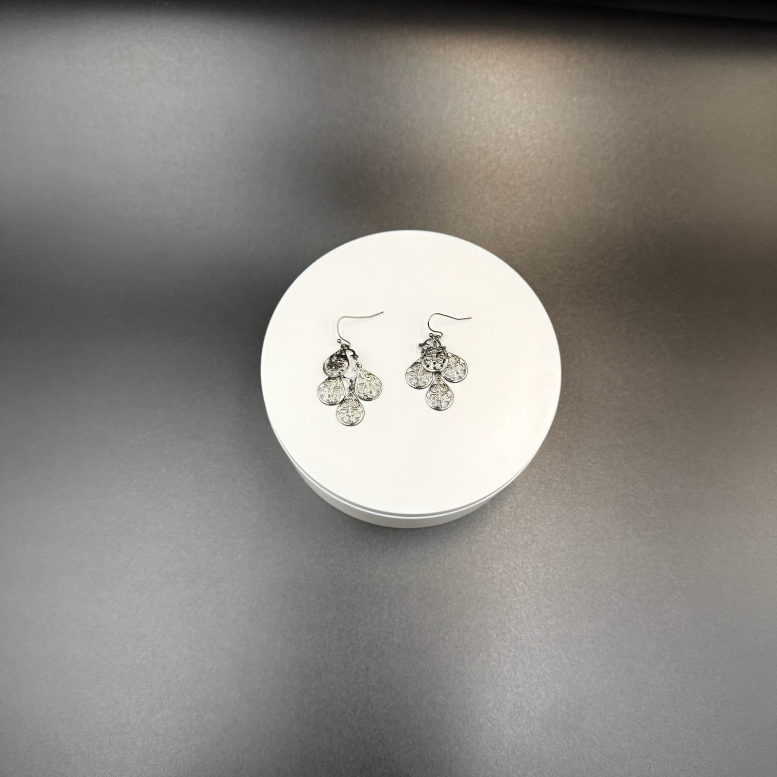 Vintage French Wire Silver-Tone Fashion Classic Dropped Filigree Teardrop Dangle - Thumbnail 5