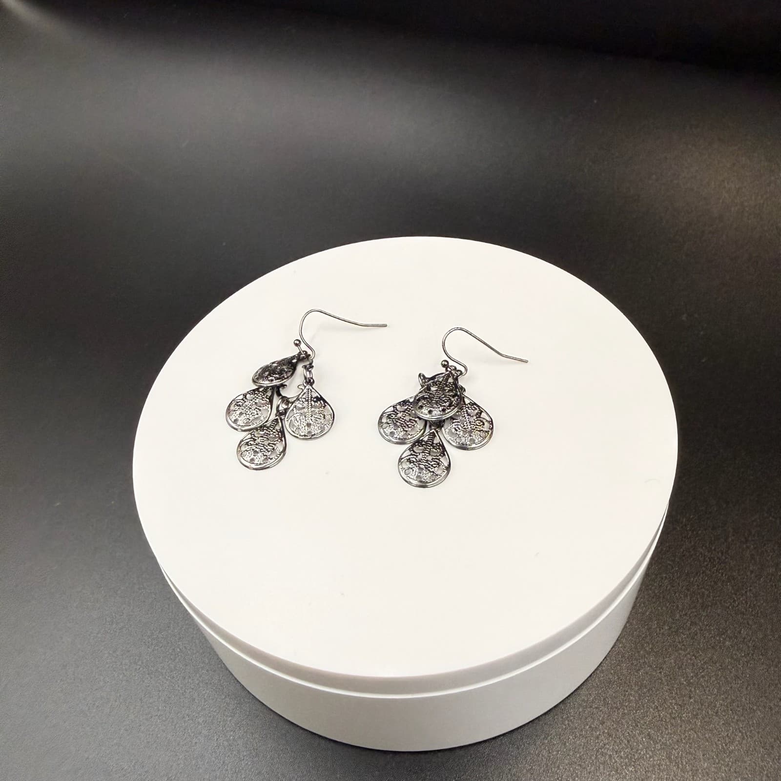 Vintage French Wire Silver-Tone Fashion Classic Dropped Filigree Teardrop Dangle - Thumbnail 6