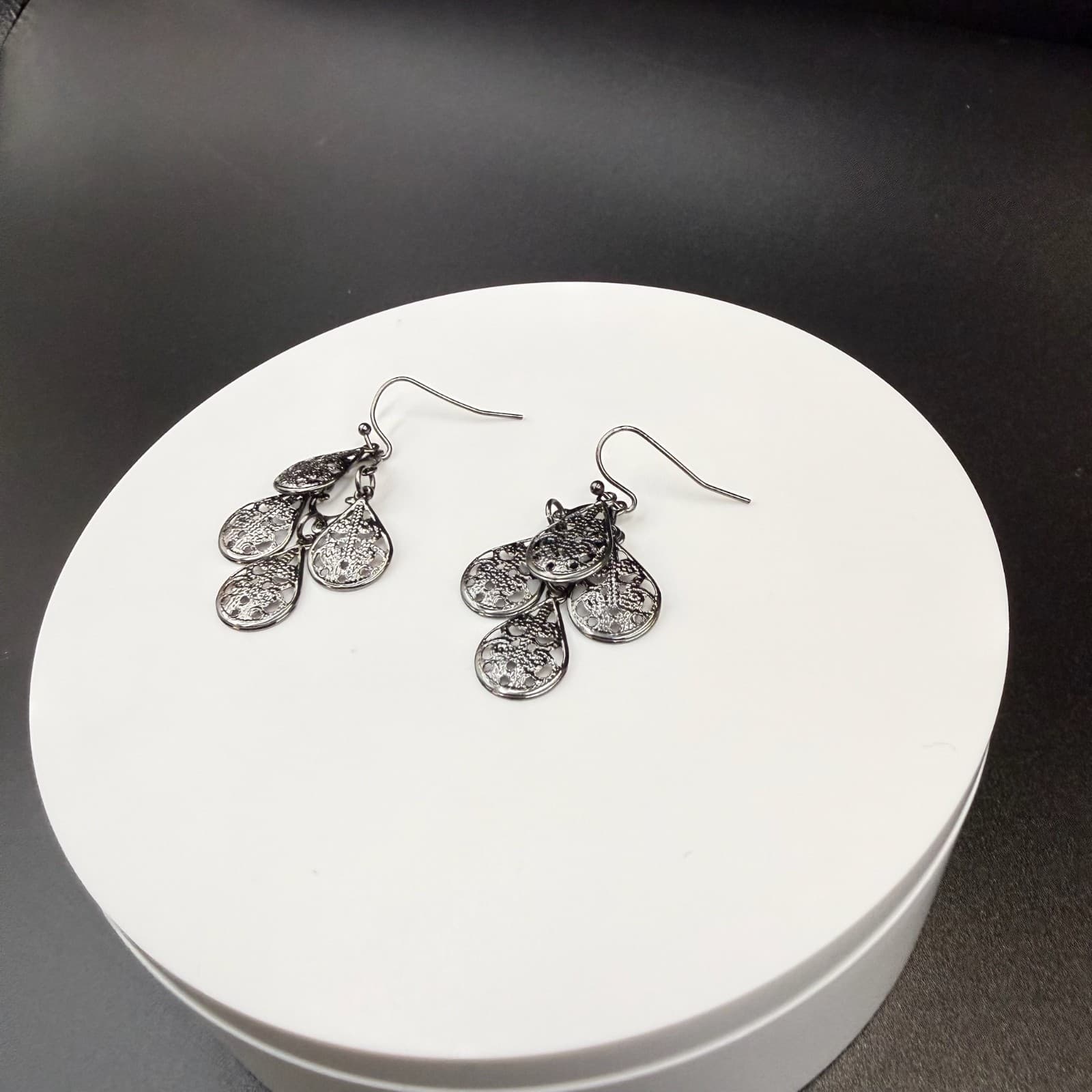 Vintage French Wire Silver-Tone Fashion Classic Dropped Filigree Teardrop Dangle - Thumbnail 2