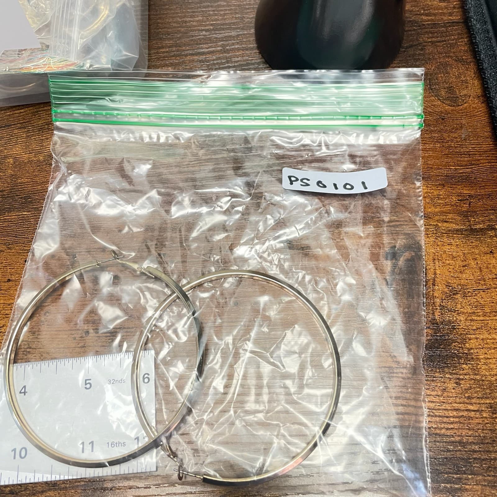 Vintage VTG Gold Tone Hoop Earrings Large 3" Oversized Thin Tube Round Circle - Thumbnail 3