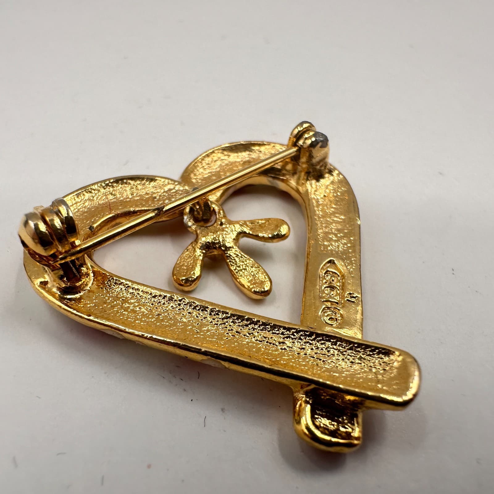 Vintage 80s 90s Christmas Brooch Pins Set Enamel Gold Tone Wreath Bells Heart - Thumbnail 9