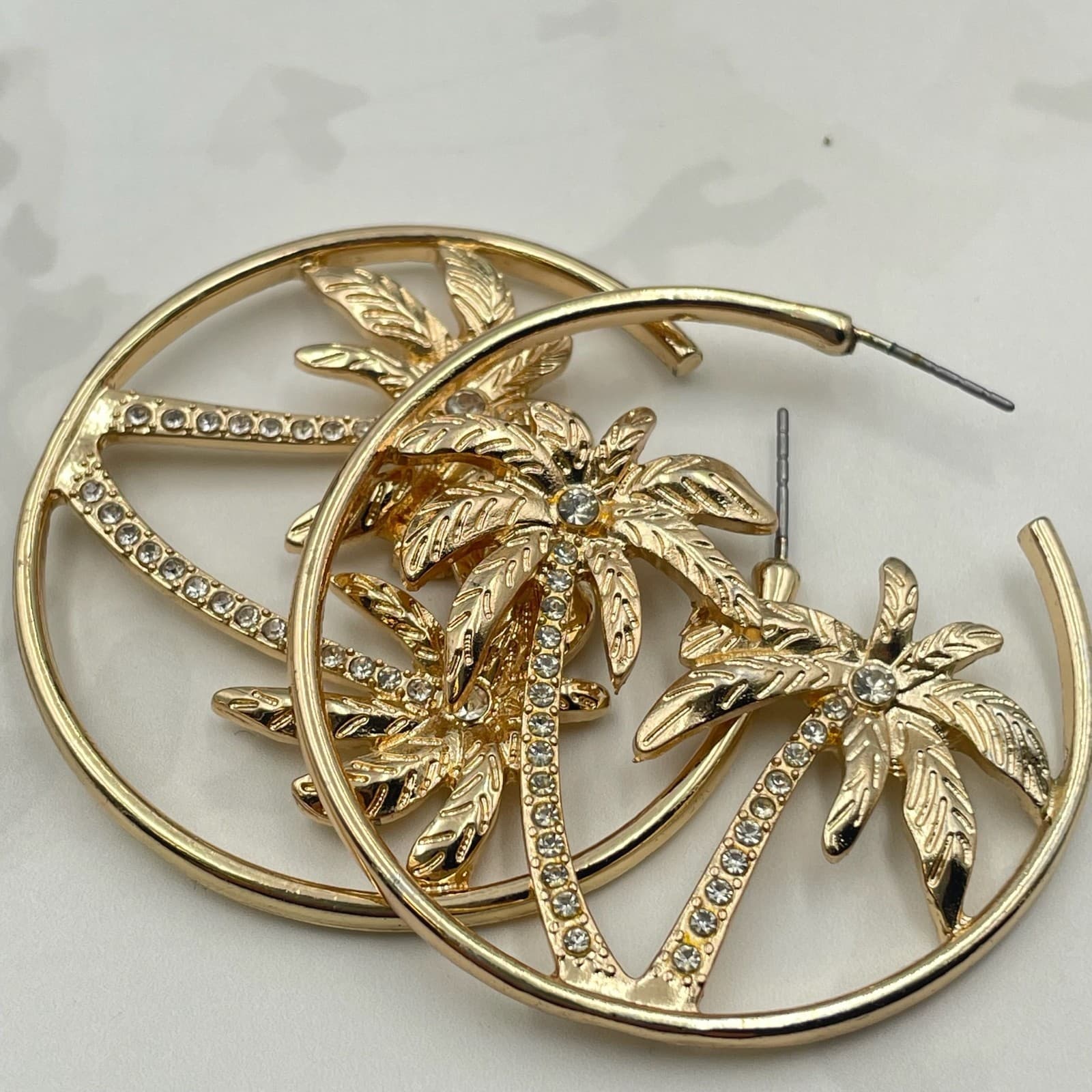 Vintage VTG Gold Tone Big Hoop Palm Tree Earrings Rhinestone Pave Tropical - Thumbnail 10