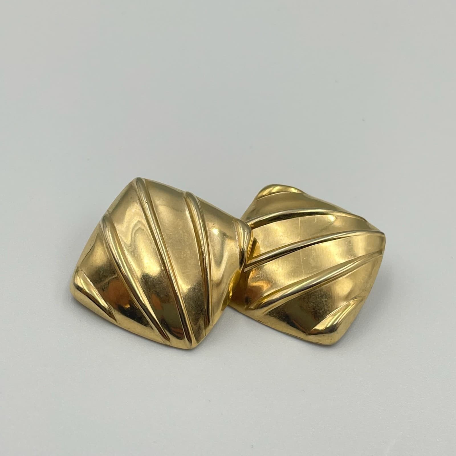 Vintage Gold Tone Domed Square Post Earrings Textured Statement Stud Screw-back - Thumbnail 2