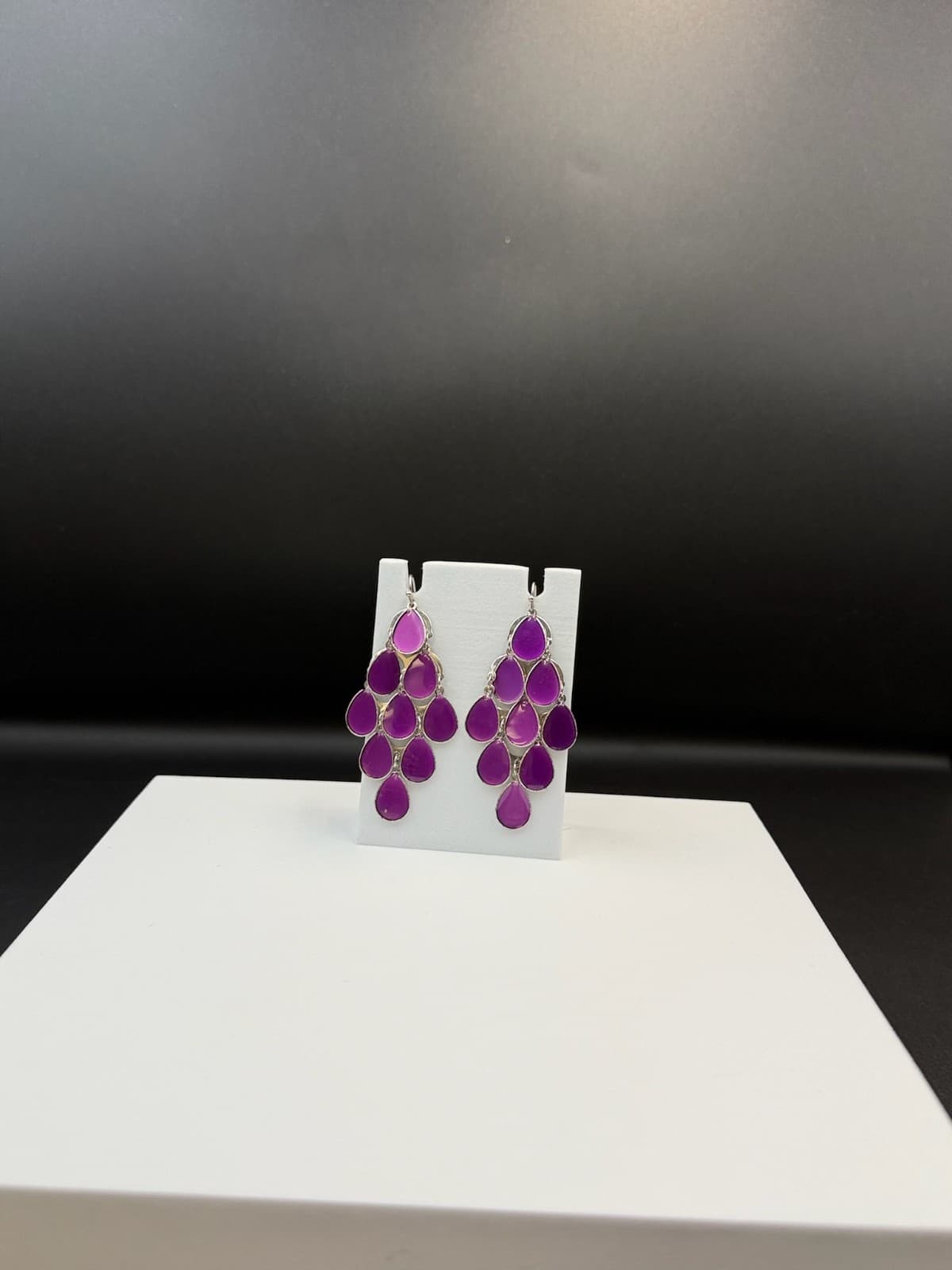 Vintage Purple Opaque Enameled Tear-Drop Retro Chandelier Pierced Earrings - Thumbnail 3