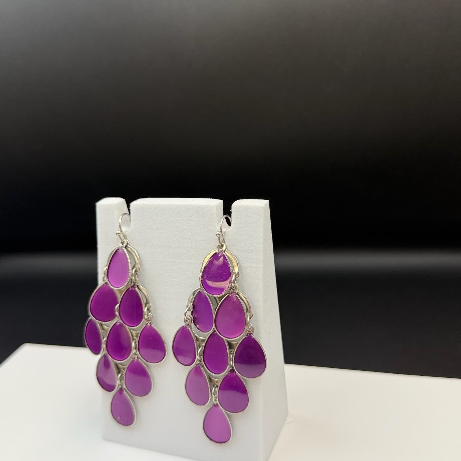 Vintage Purple Opaque Enameled Tear-Drop Retro Chandelier Pierced Earrings - Thumbnail 4