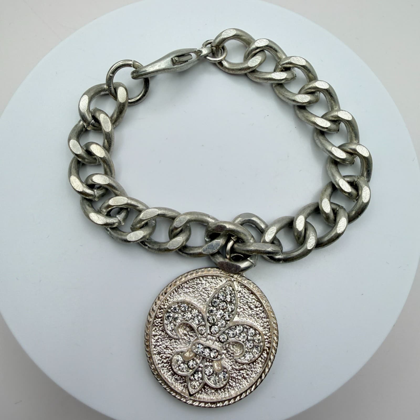 Vintage 90s Silver Tone Fleur De Lis Charm Bracelet Glass Chunky Curb Chain - Image 1