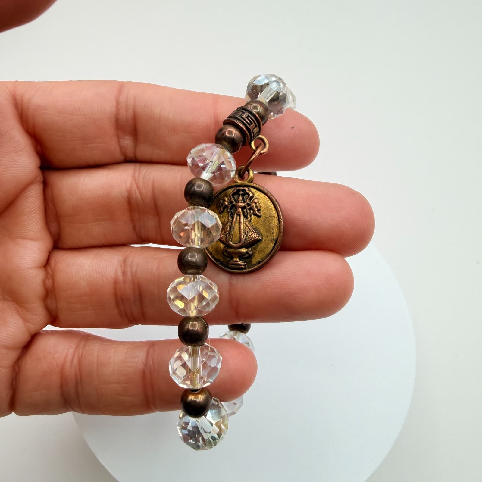 Vintage 80s Clear Beaded Stretch Bracelet Bronze Saint Medal Charm Retro Jewelry - Thumbnail 7