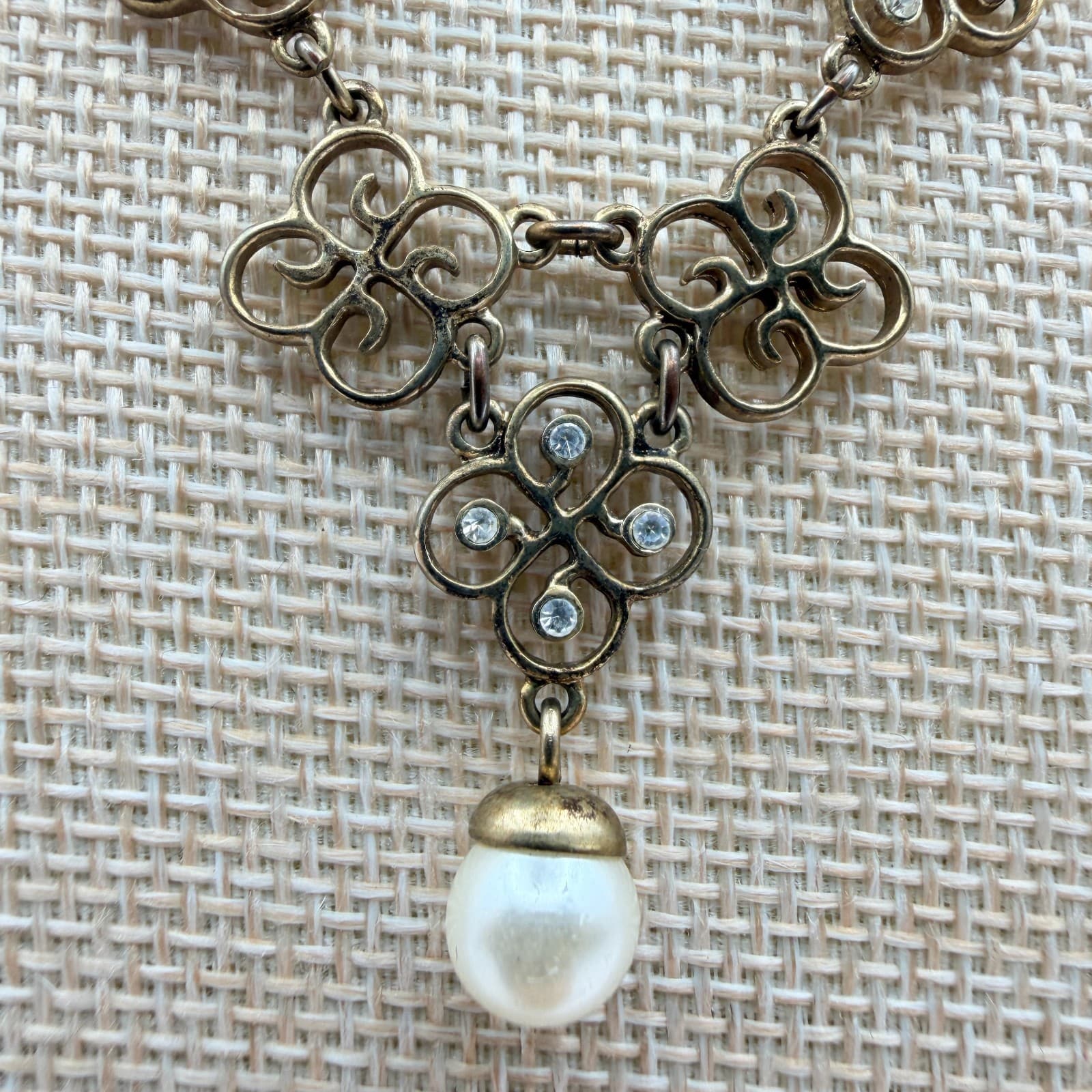 Vintage Y2K Gold Tone Faux Pearl Drop Filigree Flower Necklace Women's Jewelry - Thumbnail 3