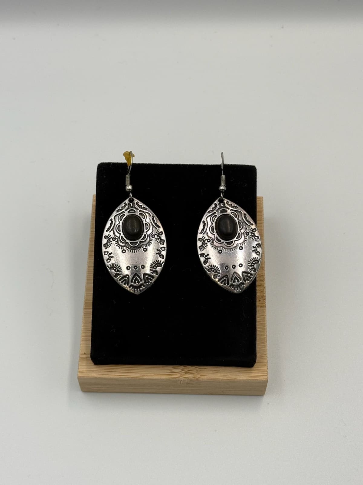 Vintage Ethnic Black Onyx Stone Silver-Toned Fashion Hook Dangle Earrings - Thumbnail 2