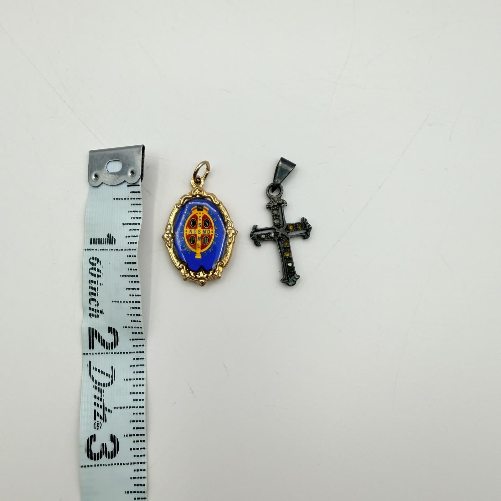 Vintage Y2K Cross Filigree Pendant Lot Boho Women's Classic Religious Jewelry - Thumbnail 13